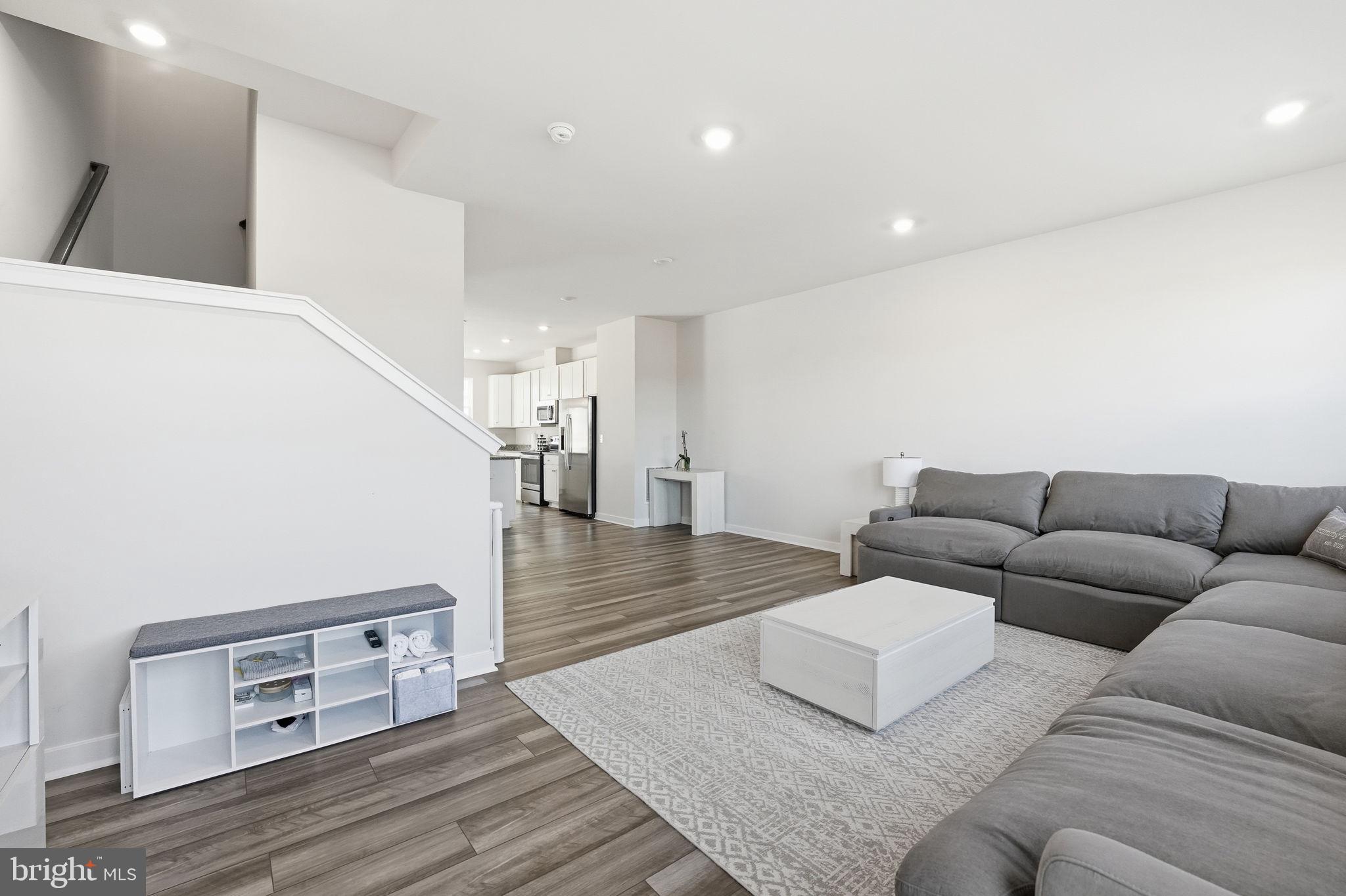 CLEVENGER CORNER VILLAGE - Residential