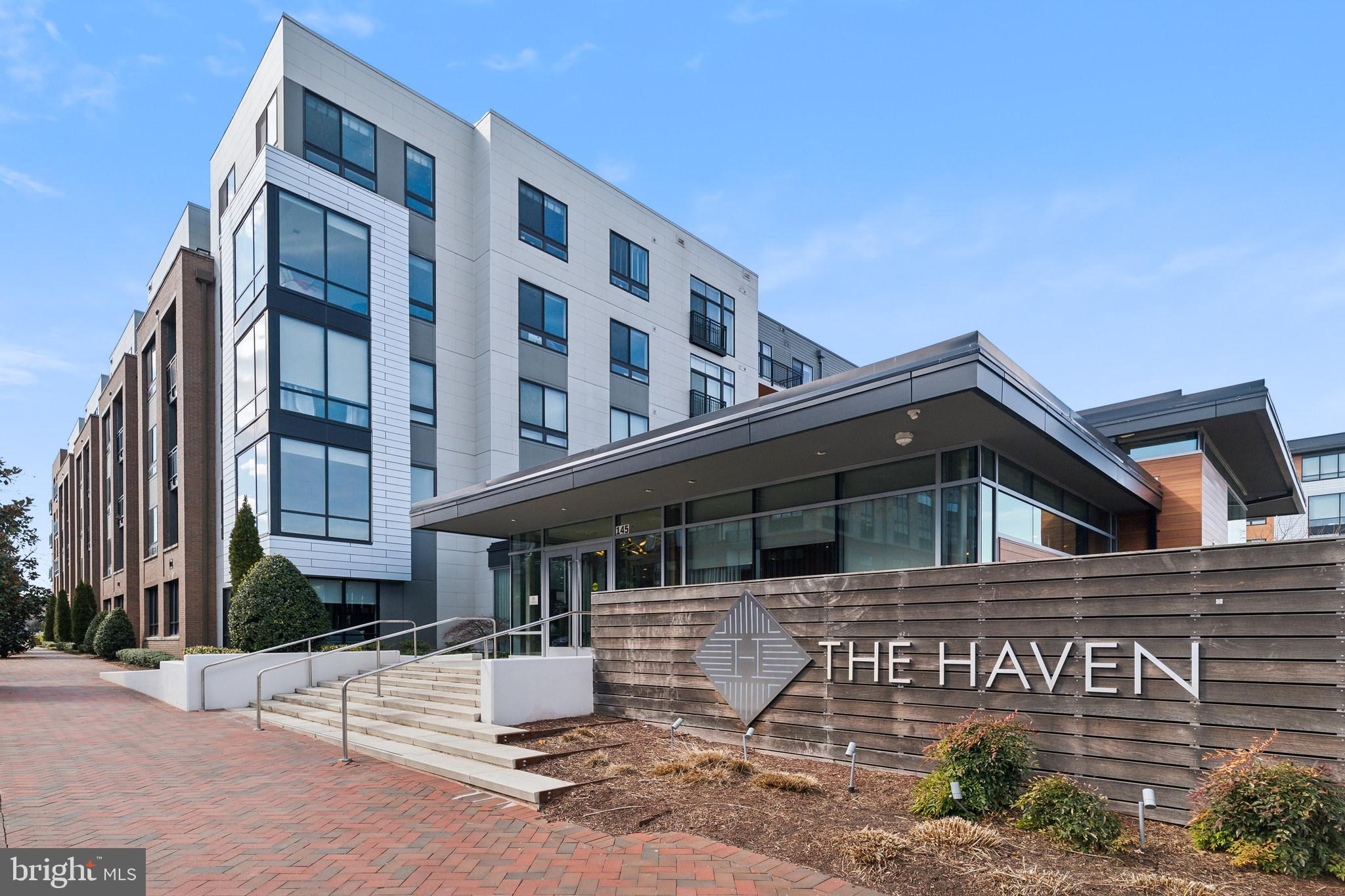 145 RIVERHAVEN DRIVE 225