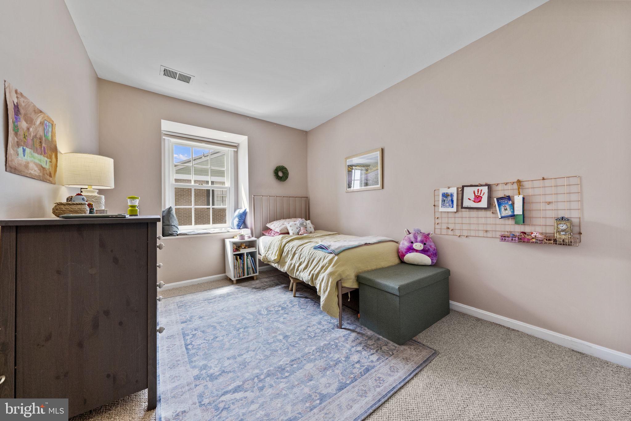 WOODSIDE - Residential