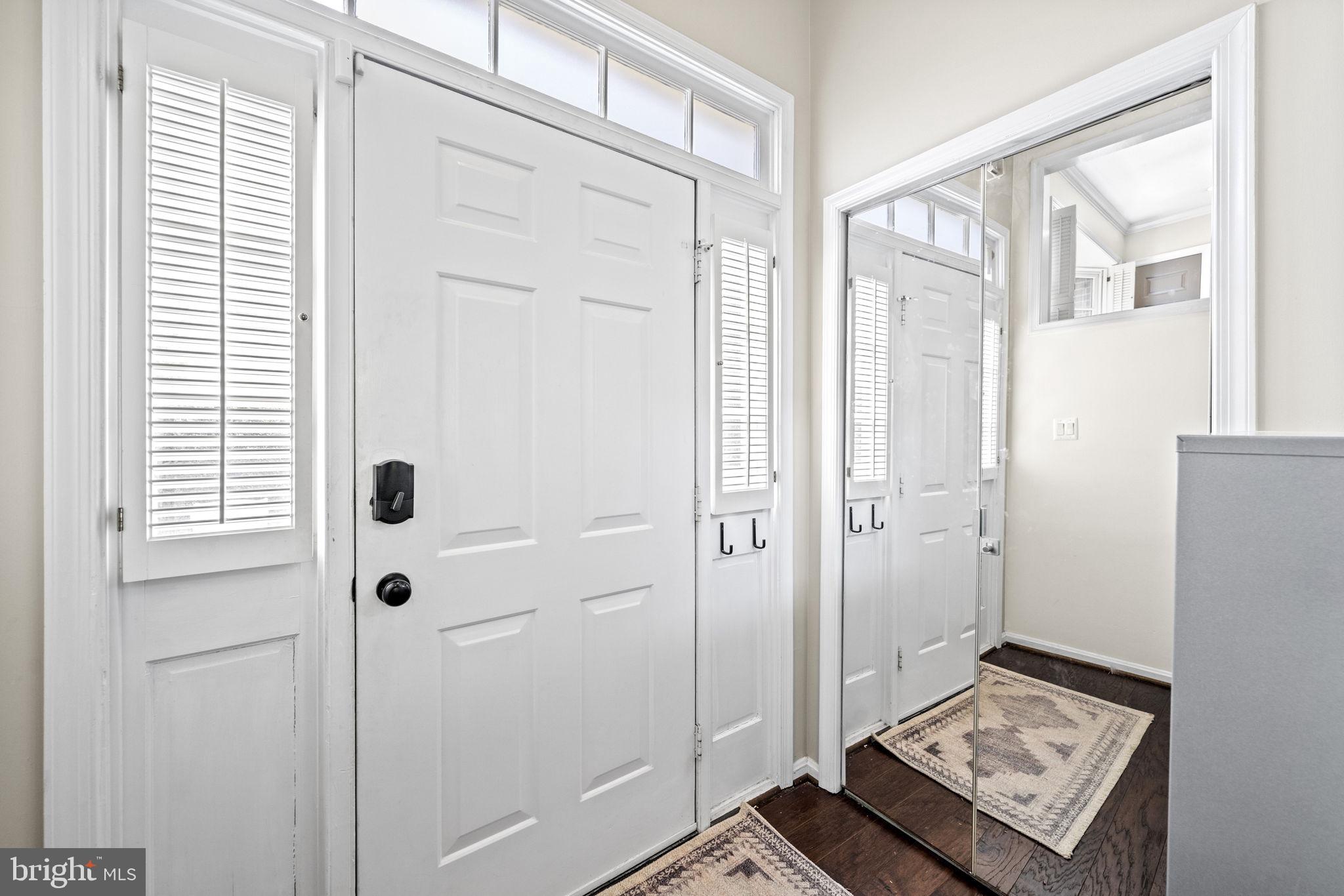 WOODSIDE - Residential