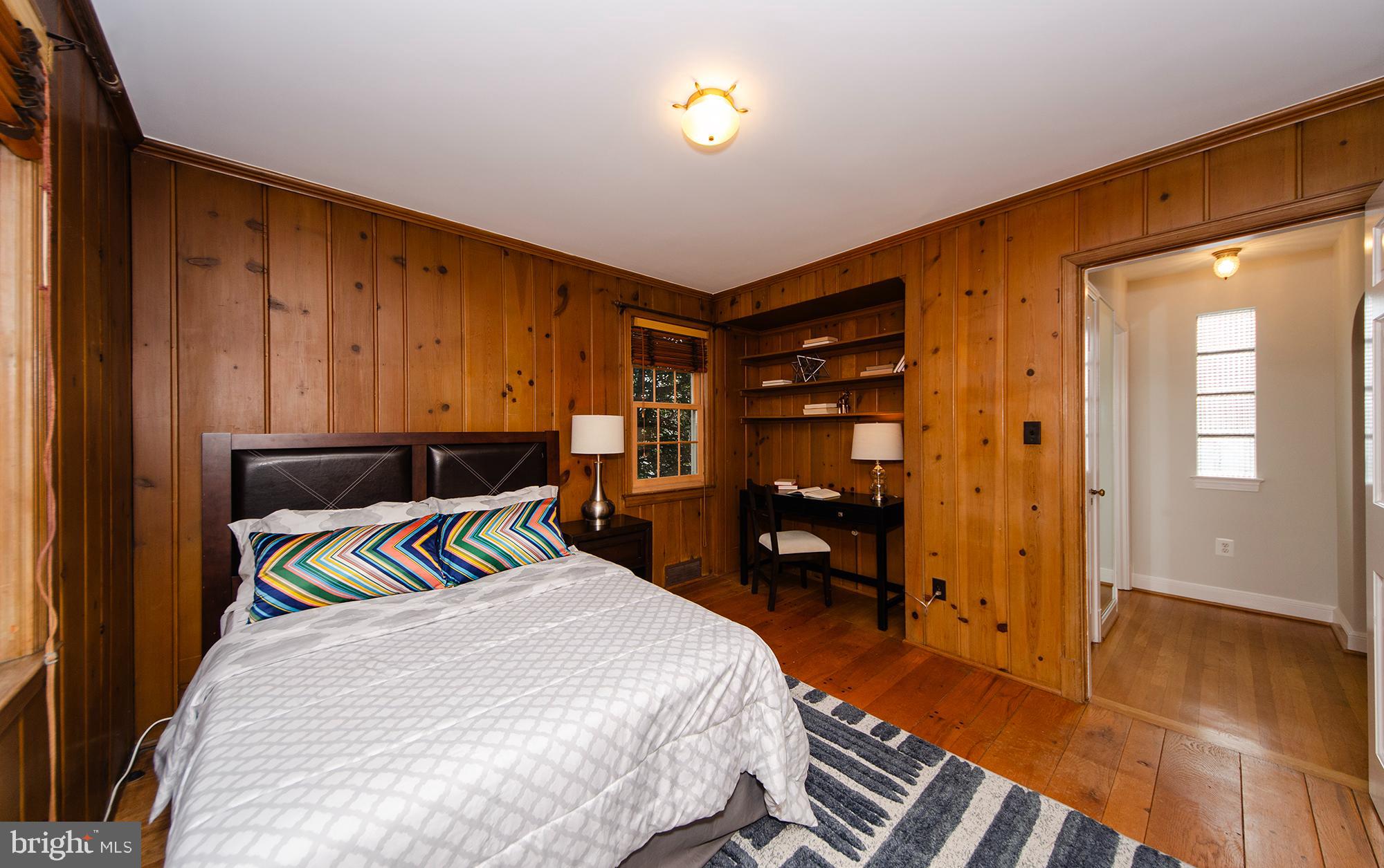 OVER LEE KNOLLS - Residential