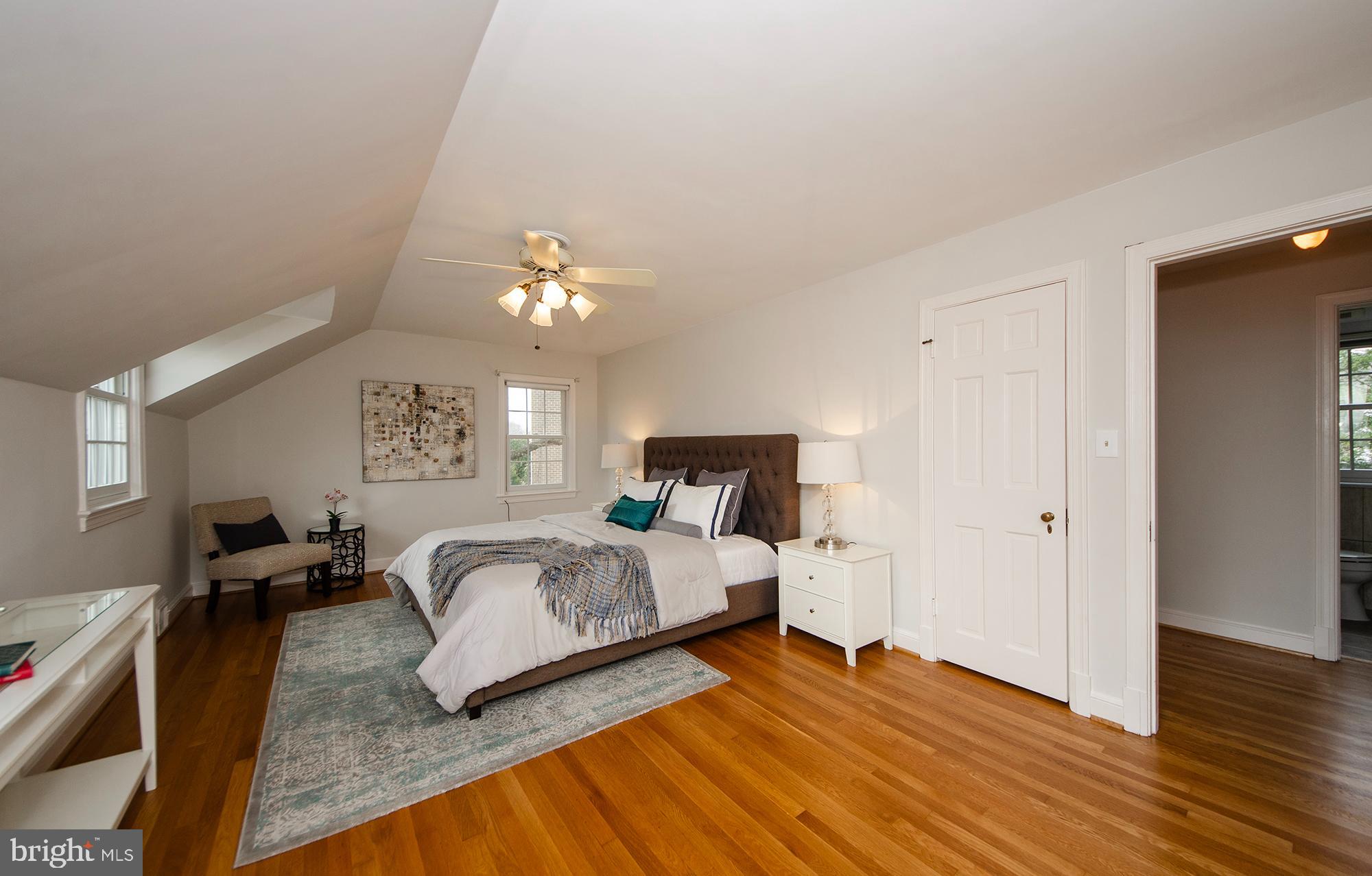 OVER LEE KNOLLS - Residential