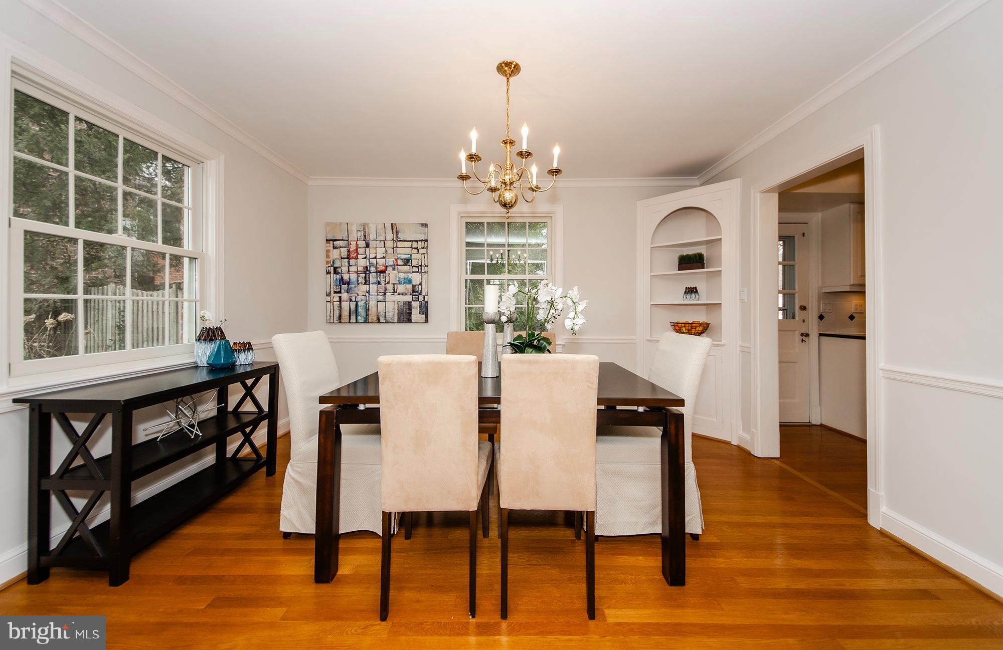 OVER LEE KNOLLS - Residential