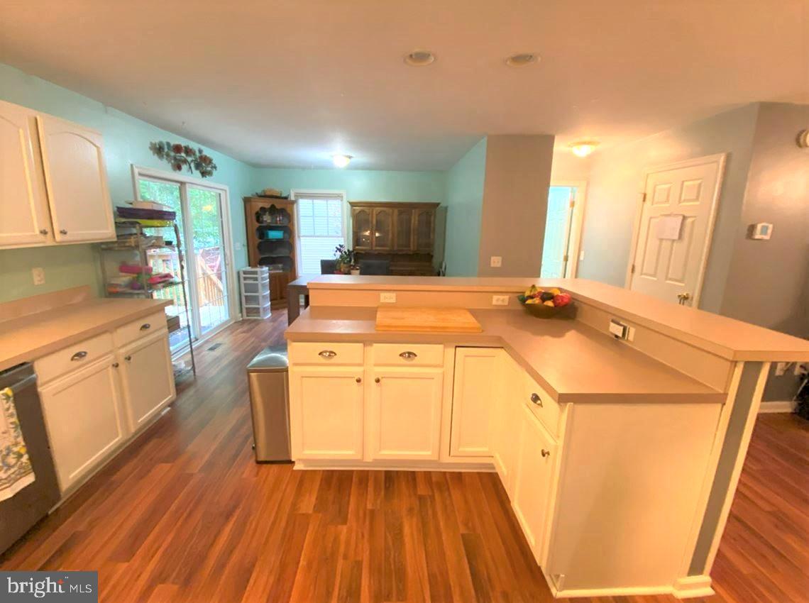 MEADOW BROOK - Residential