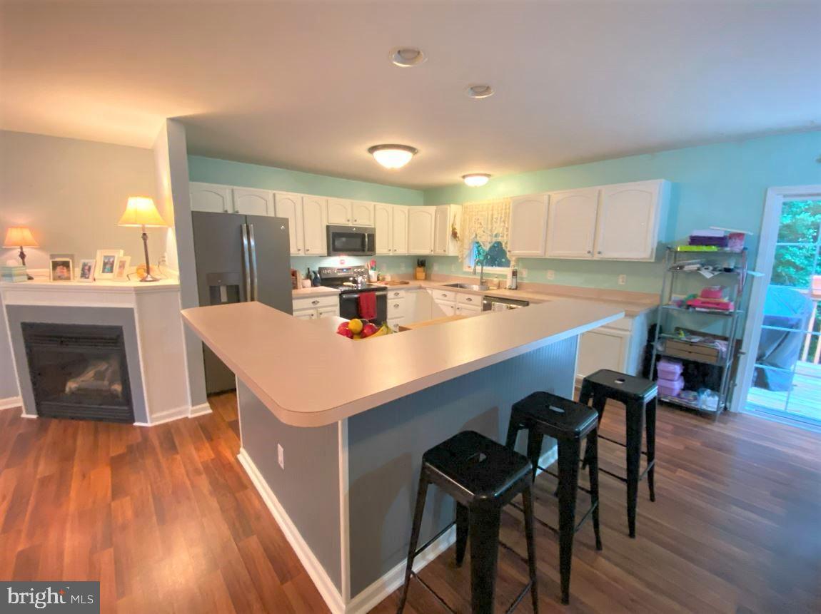 MEADOW BROOK - Residential