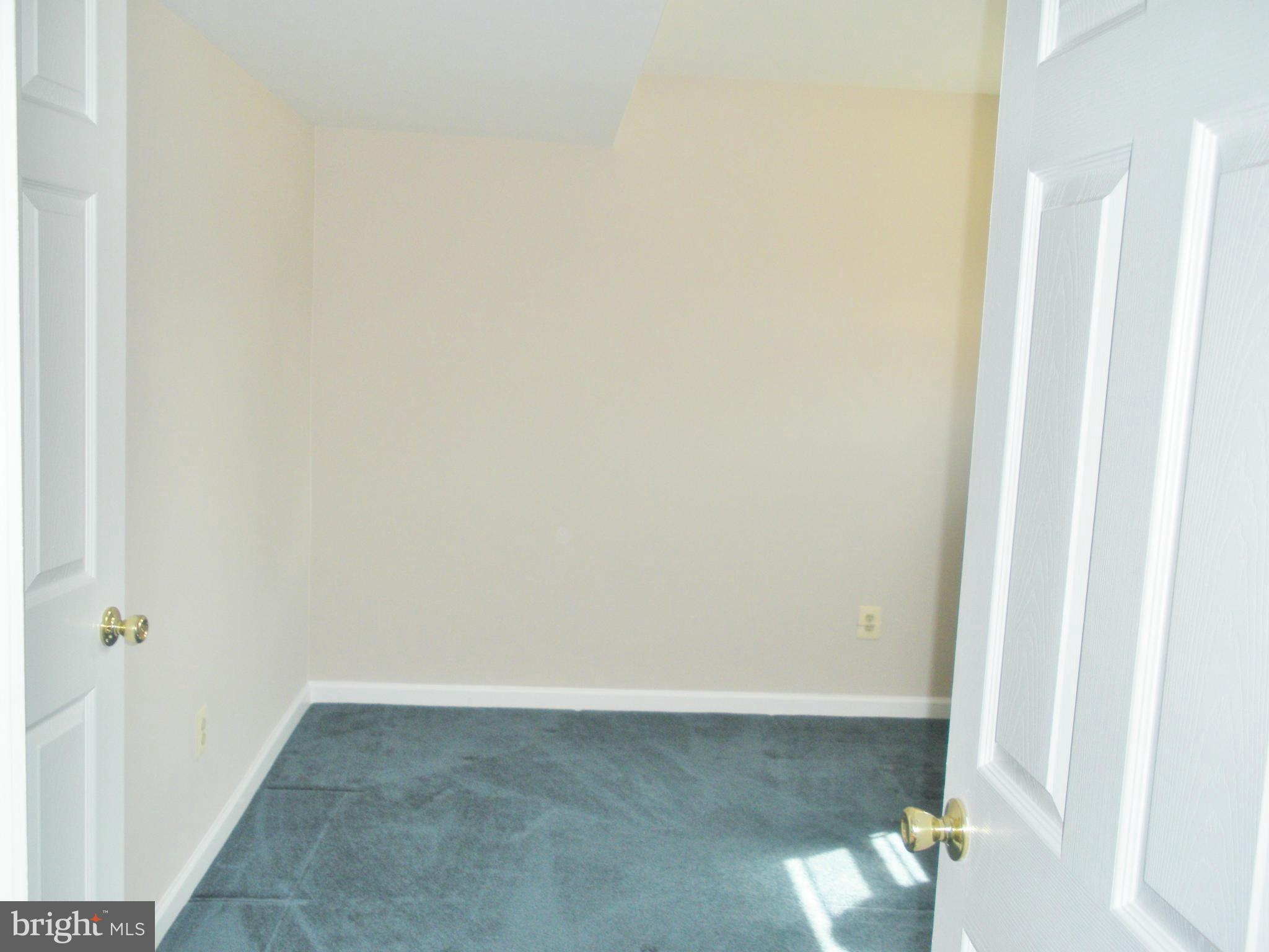 ENCLAVE AT SEVEN OAKS - Residential Lease