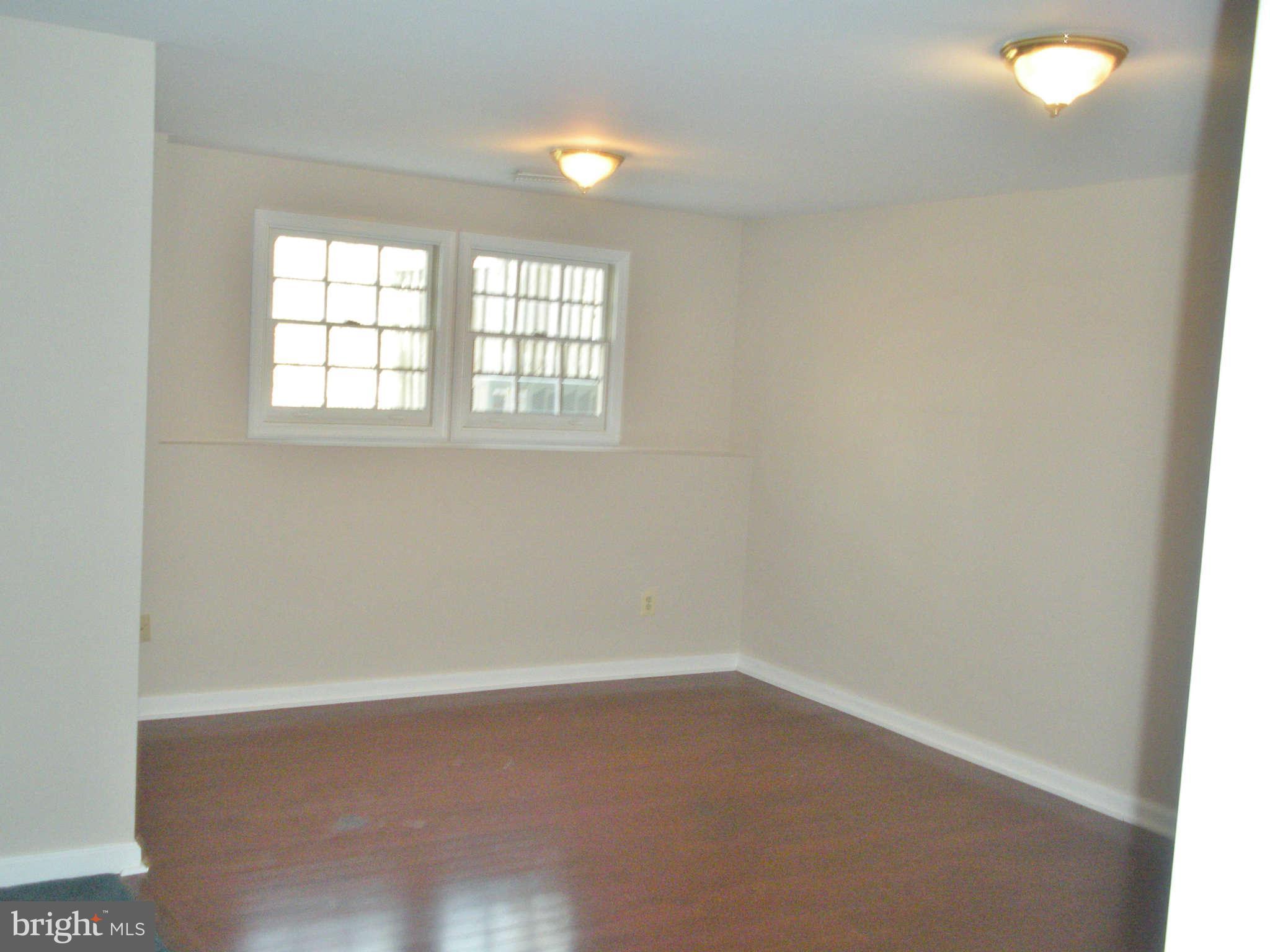 ENCLAVE AT SEVEN OAKS - Residential Lease