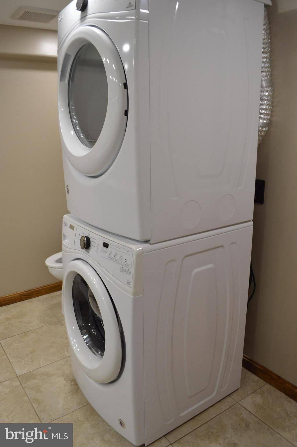 BELLE PARC - Residential Lease