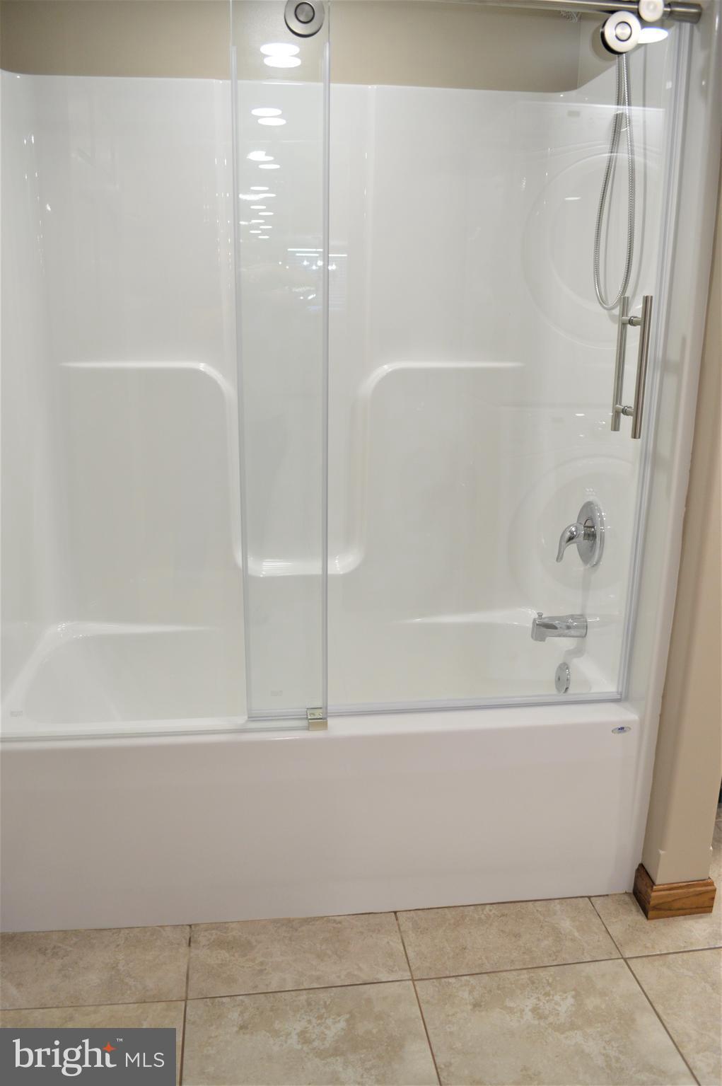 BELLE PARC - Residential Lease