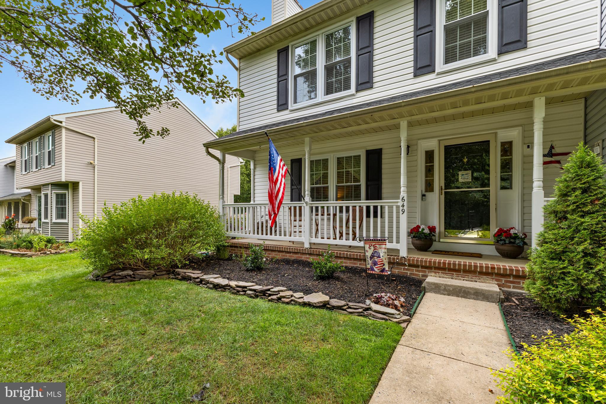 649 KILDONAN COURT