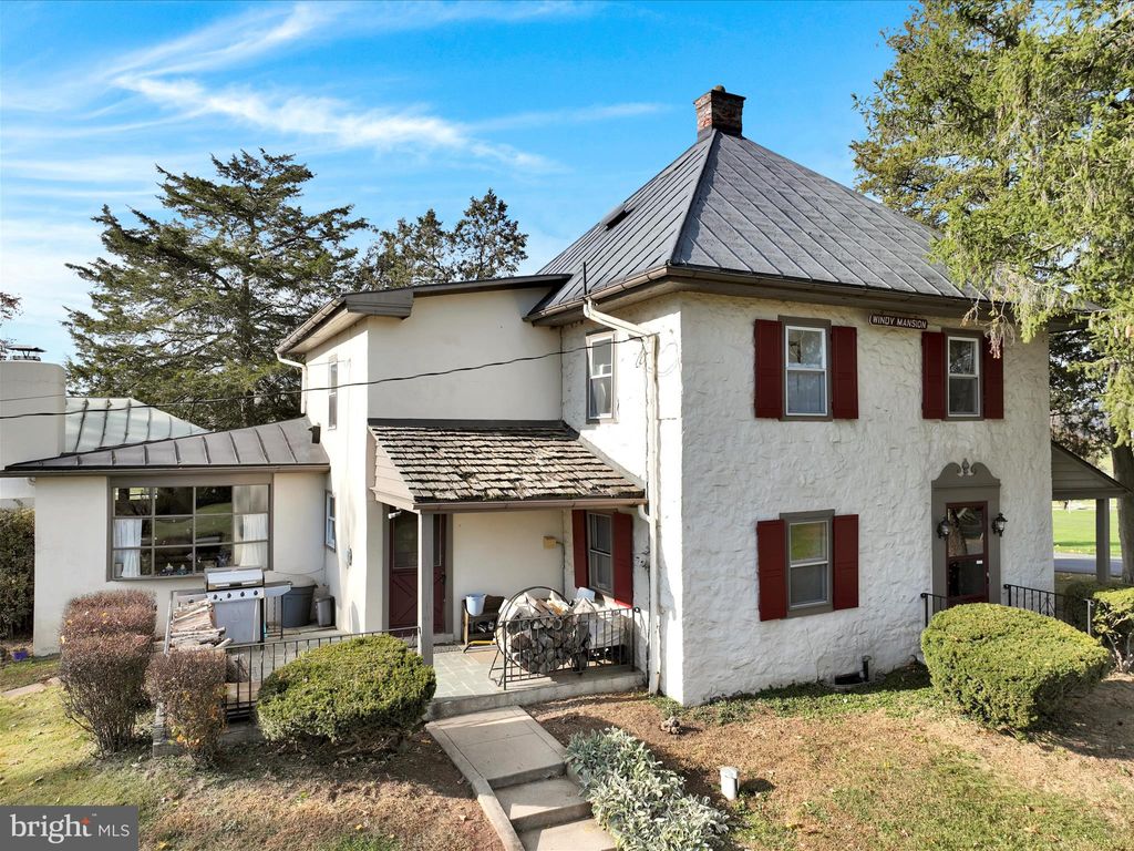 Photo of 300 S Windy Mansion Road, Denver, PA 17517 (MLS # PALA2041332)