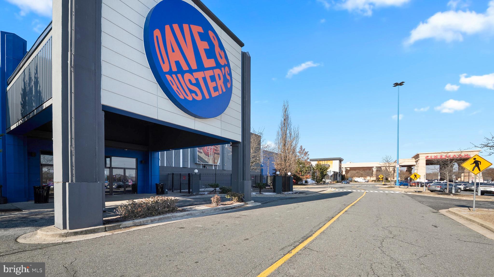 VILLAGES OF DORCHESTER - Residential