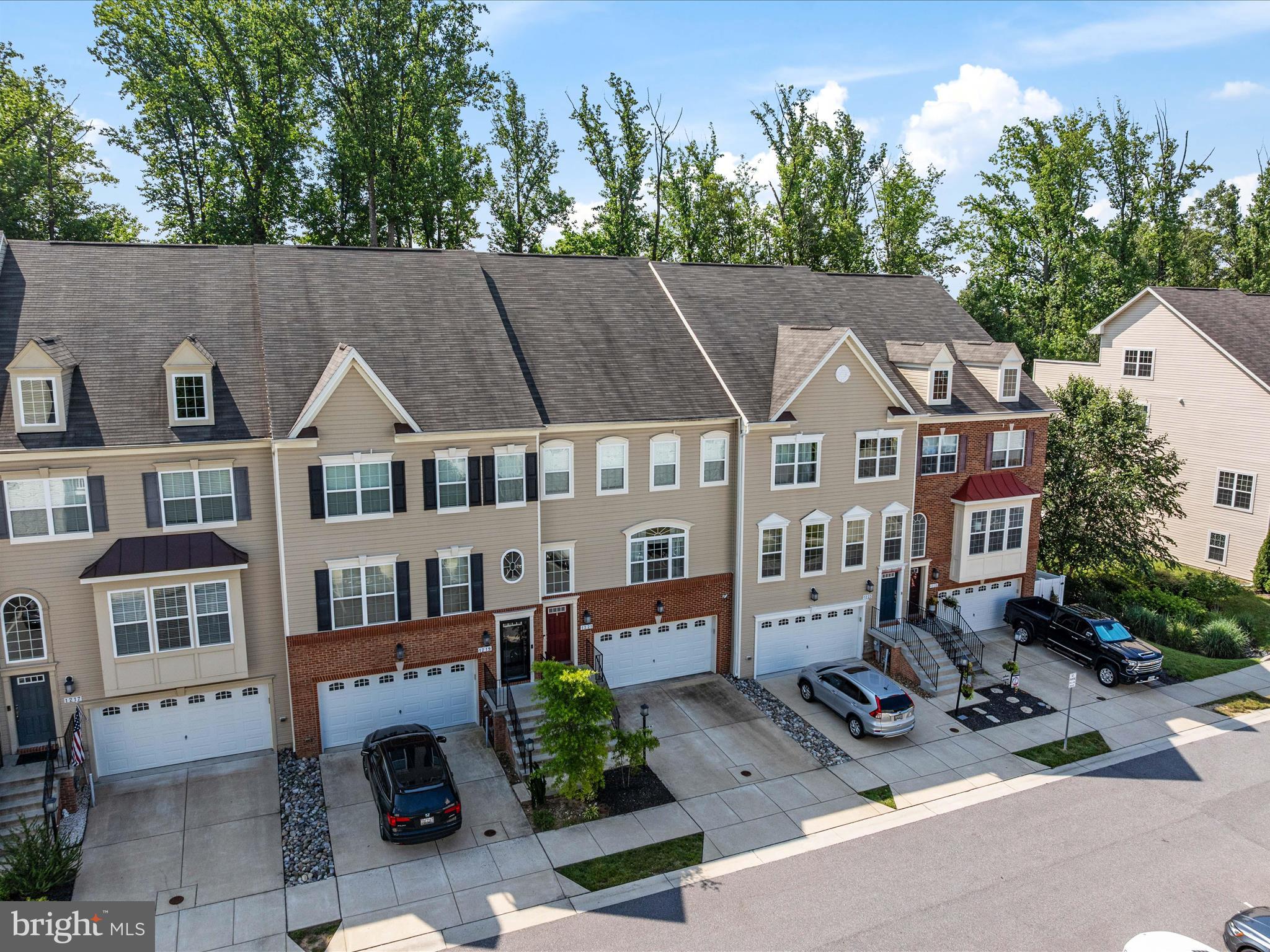 SUMMERFIELD VILLAGE - Residential Lease