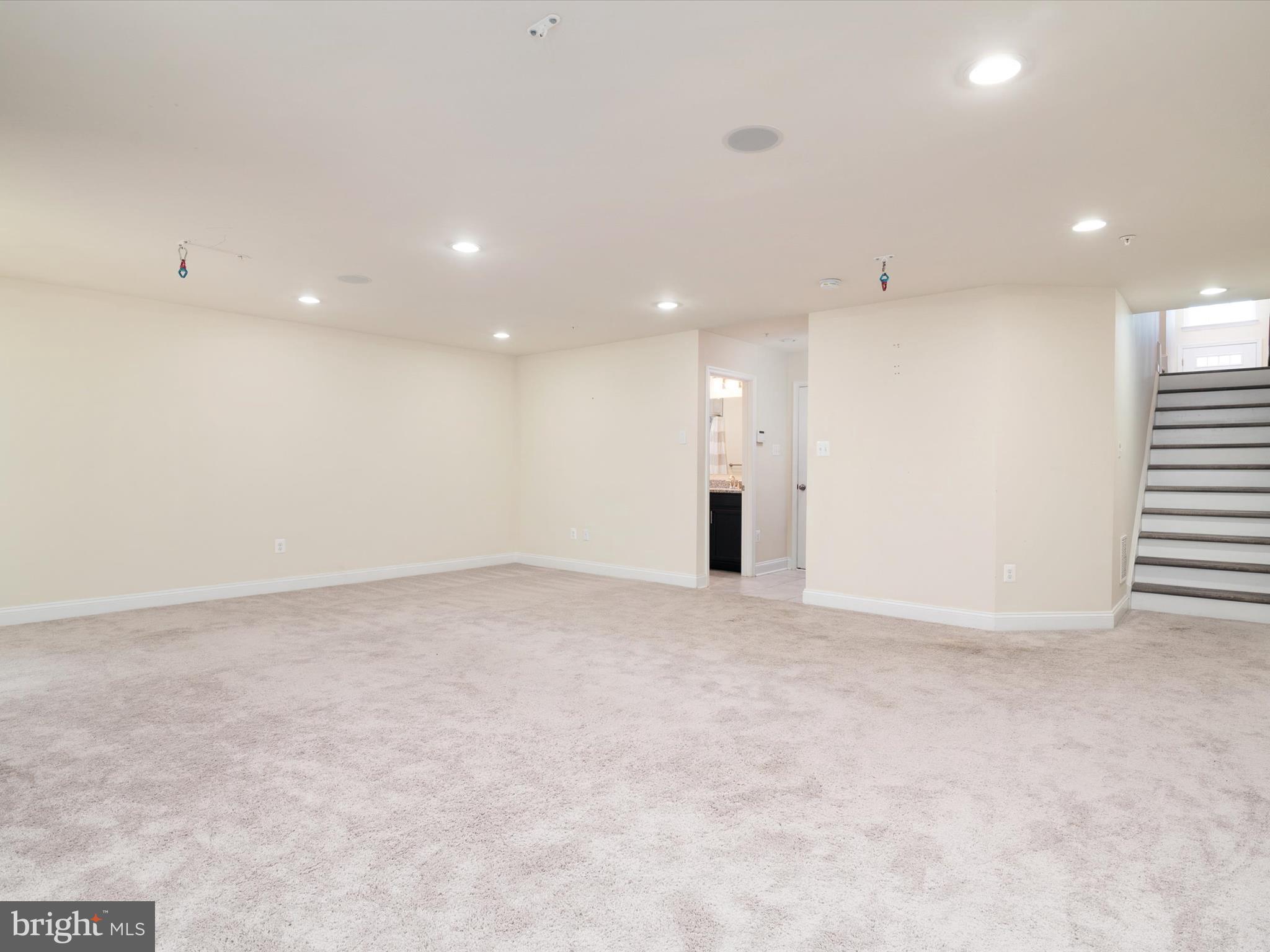 SUMMERFIELD VILLAGE - Residential Lease