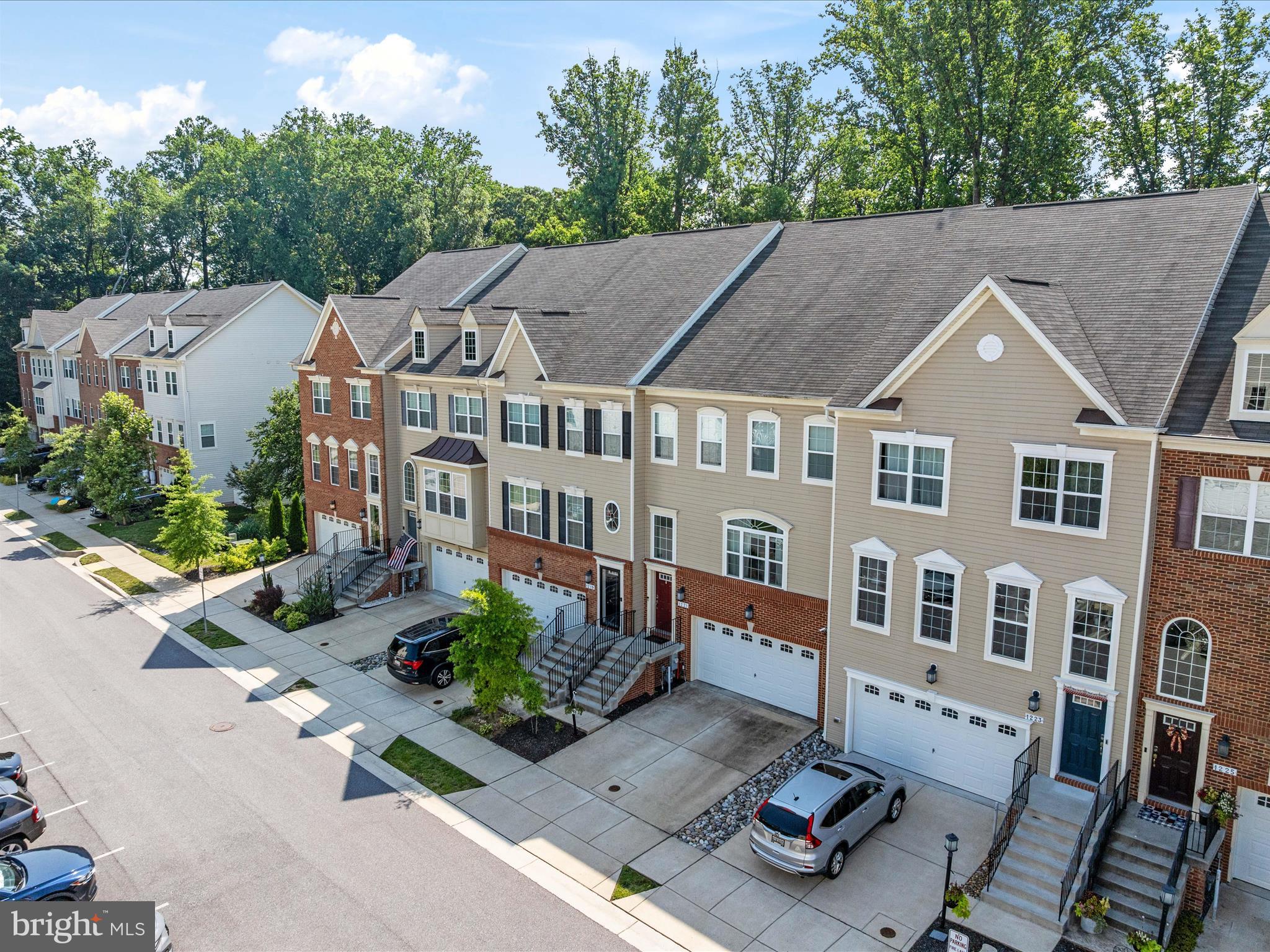 SUMMERFIELD VILLAGE - Residential Lease