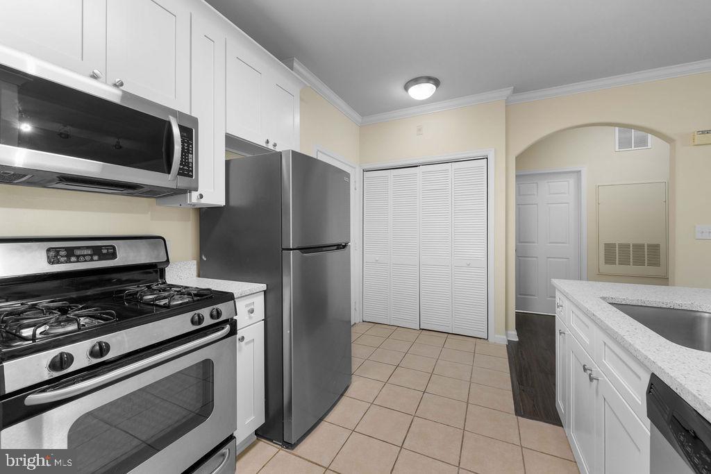 BRYSON AT WOODLAND PARK - Residential