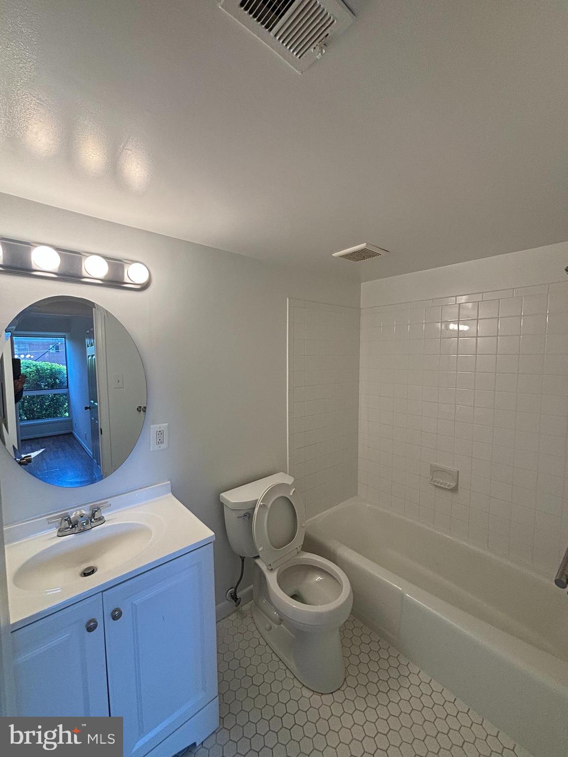 WESTBRIAR - Residential