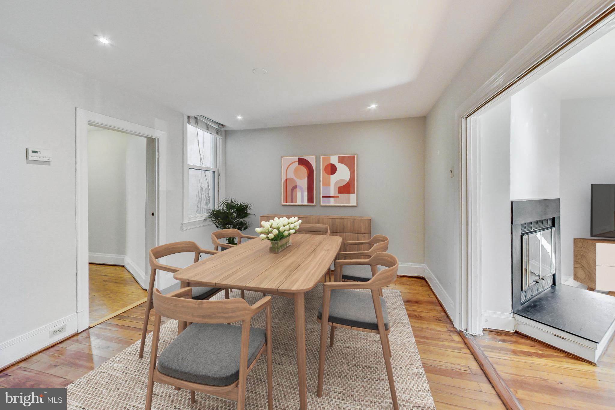 218 12TH PLACE NE