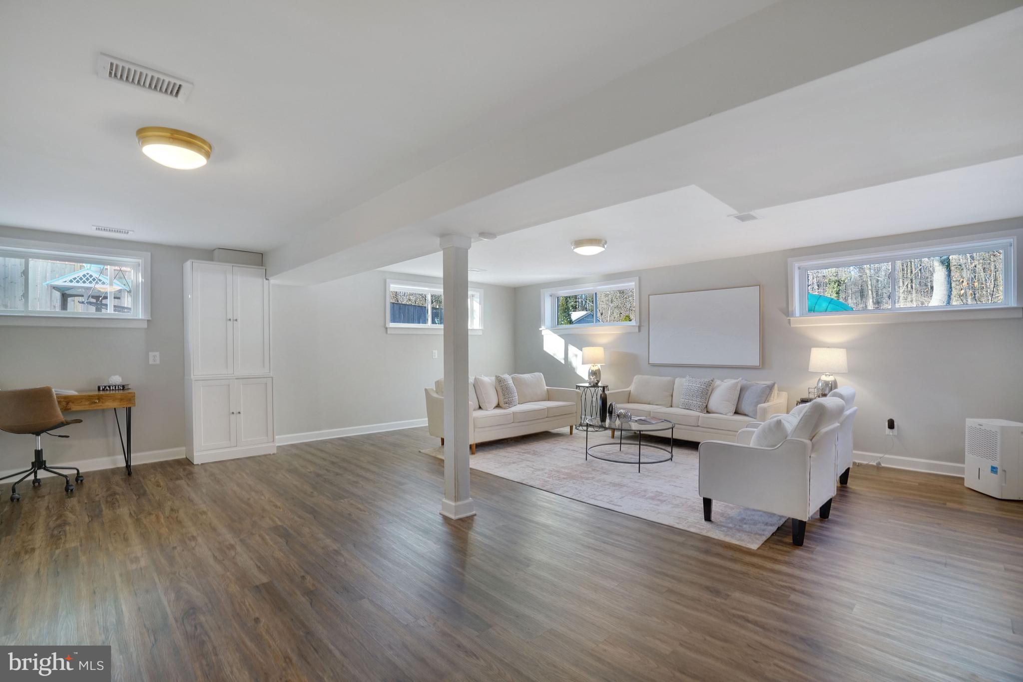 EDSALL PARK - Residential