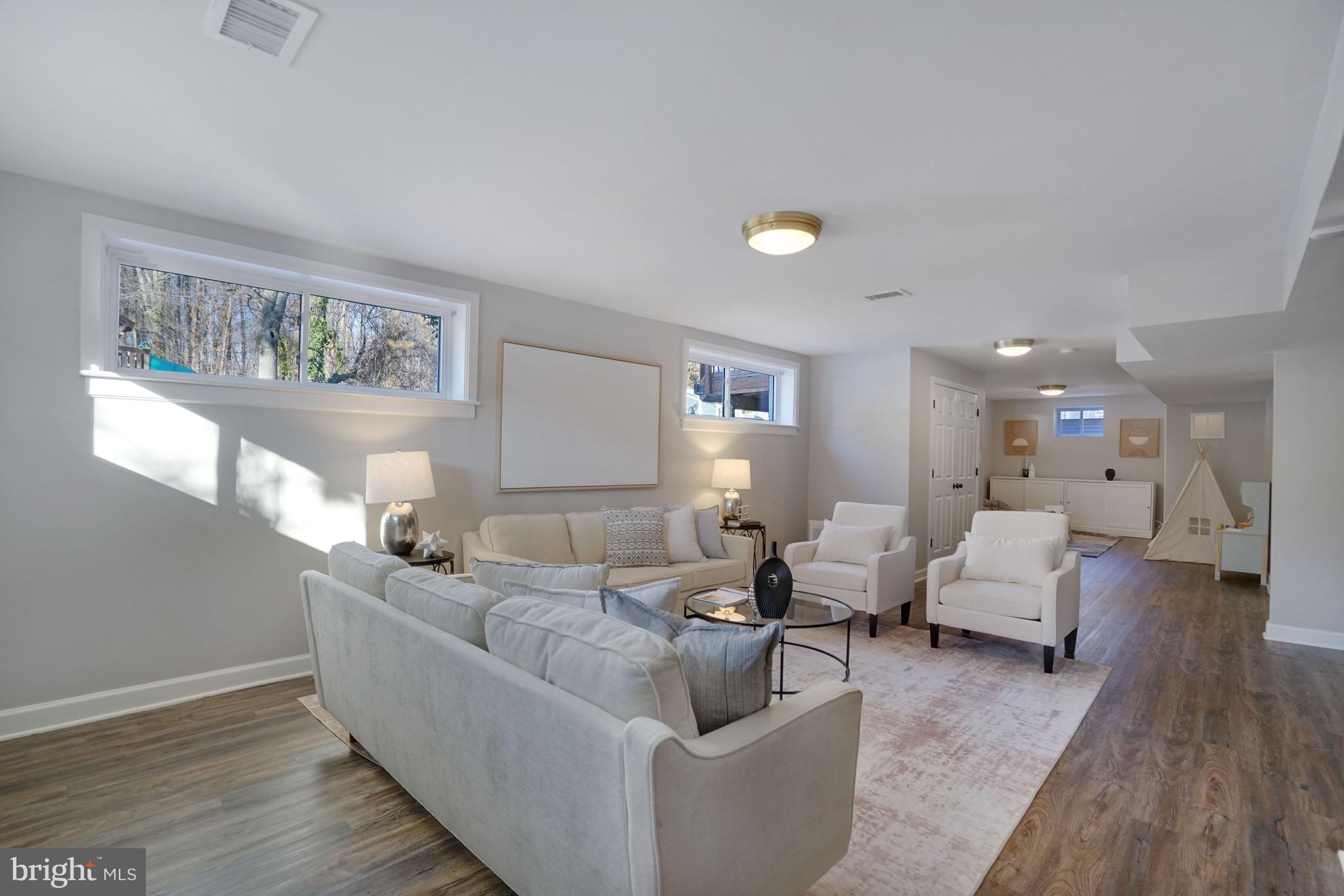 EDSALL PARK - Residential