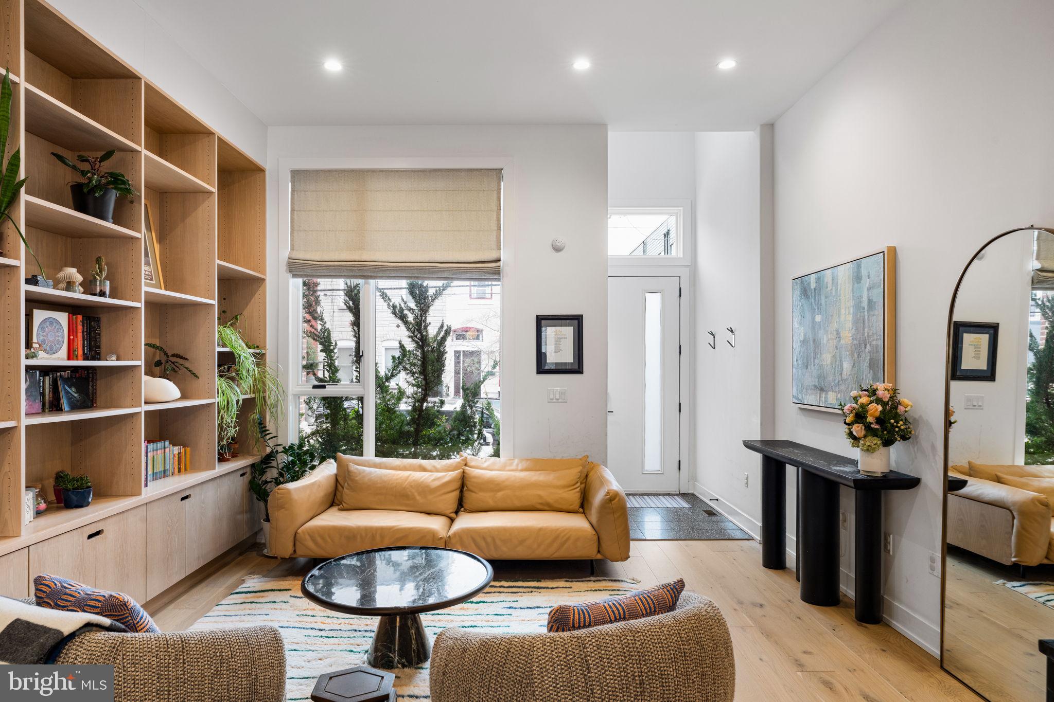 GRADUATE HOSPITAL - Residential