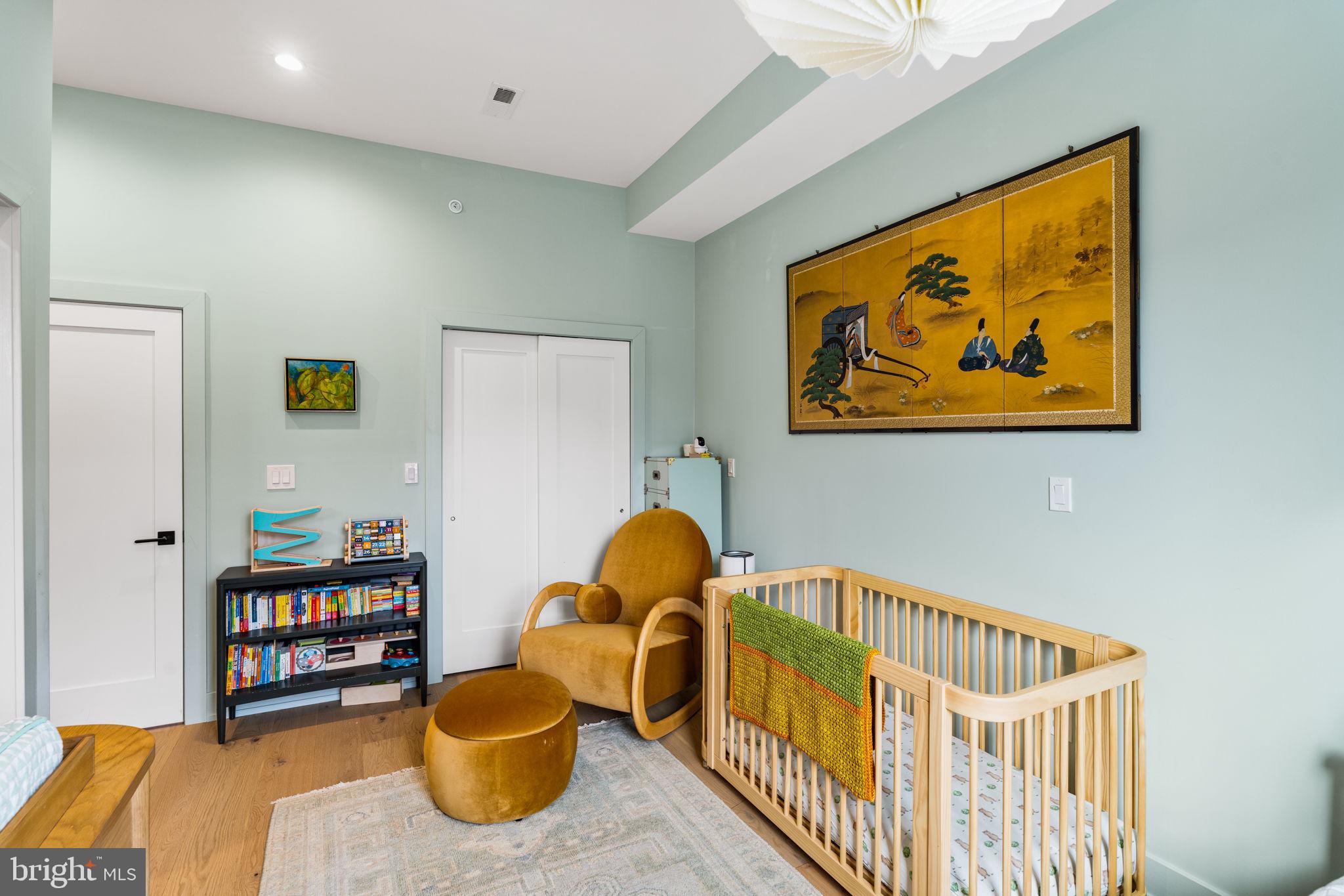 GRADUATE HOSPITAL - Residential