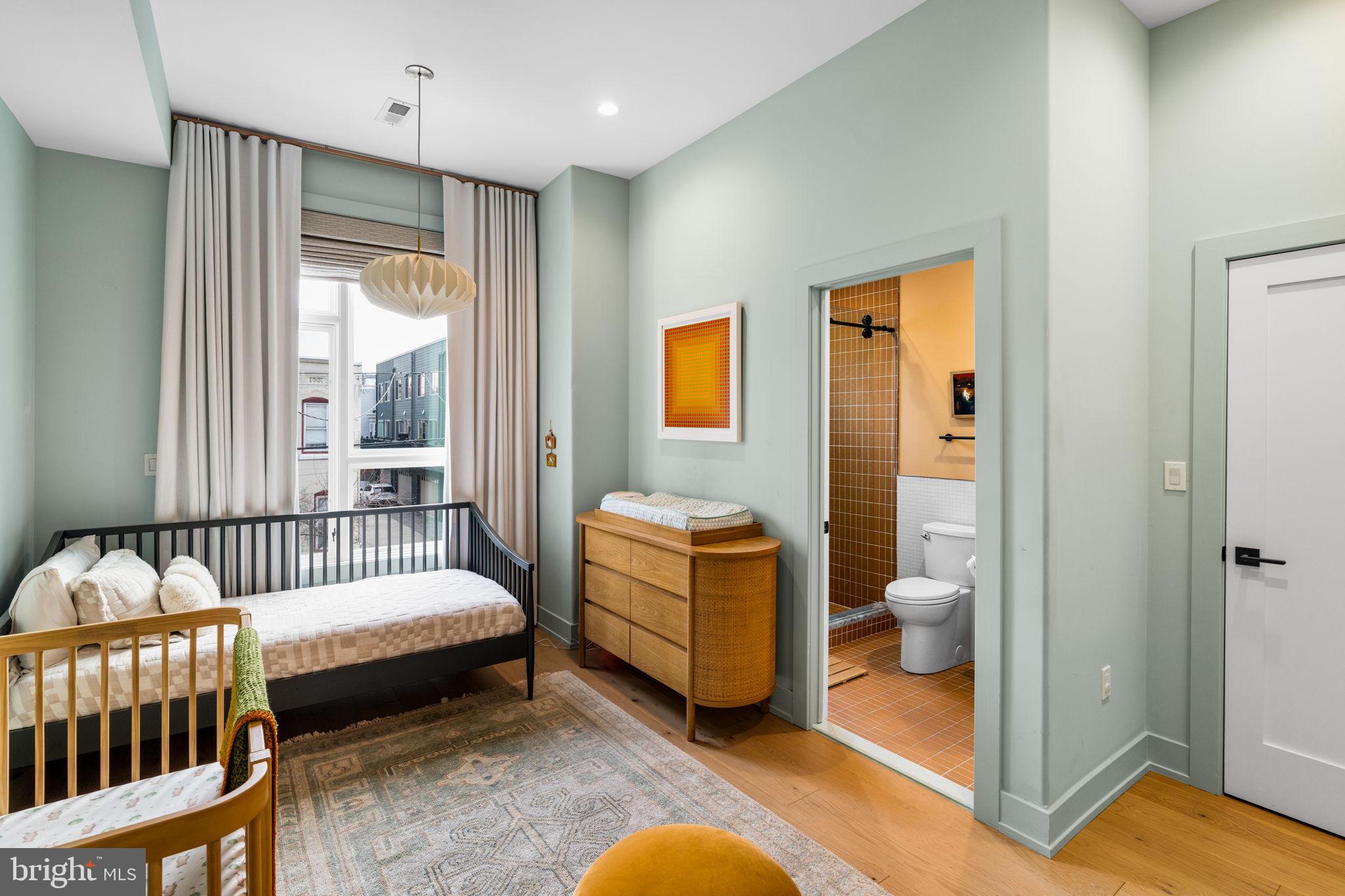 GRADUATE HOSPITAL - Residential