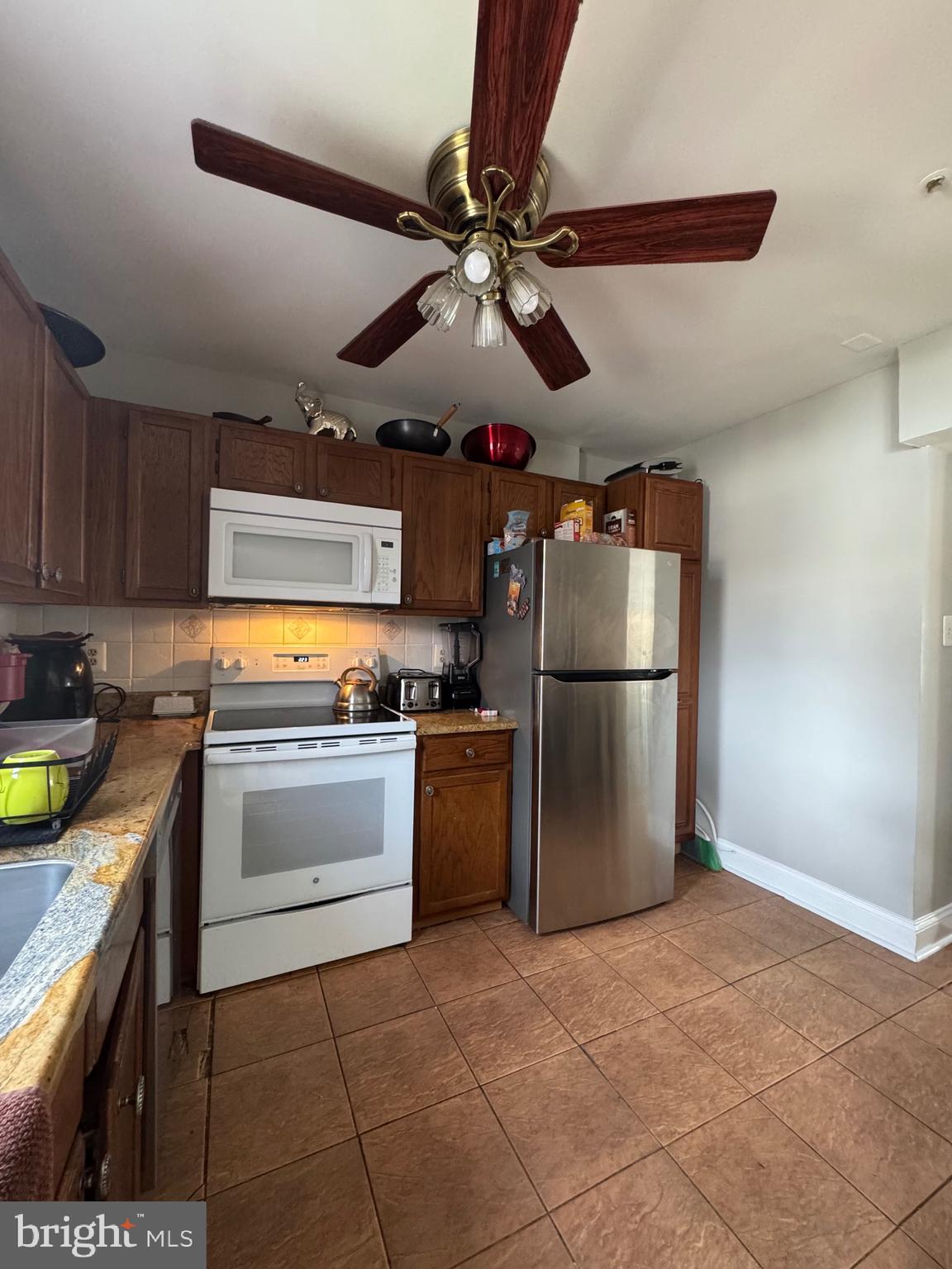 LONDON WOODS - Residential