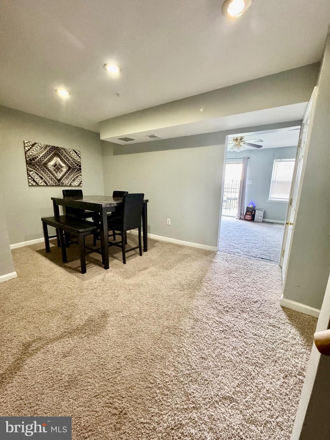 LONDON WOODS - Residential