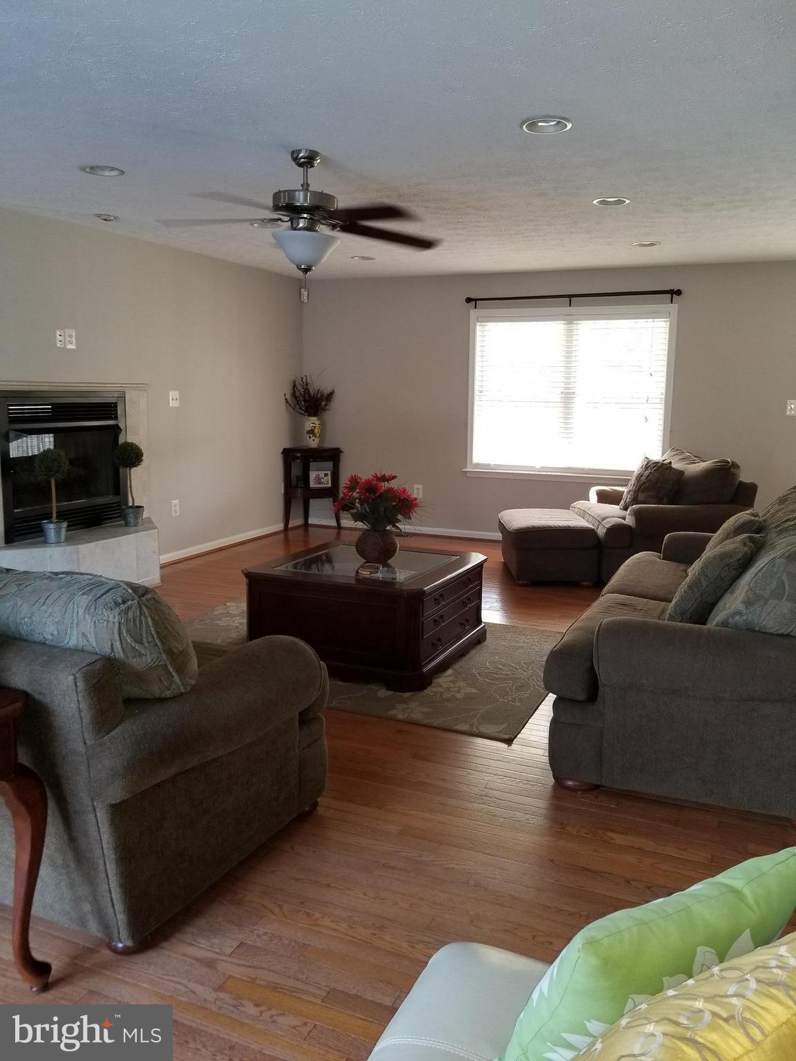 LYNNDALE ESTATES - Residential