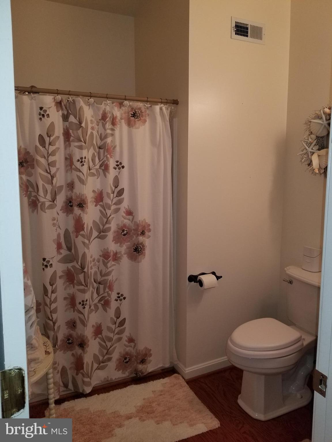 LYNNDALE ESTATES - Residential