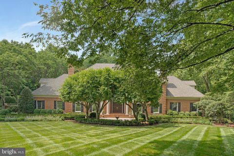 8014 GREENWICH WOODS DRIVE MCLEAN VA 22102
