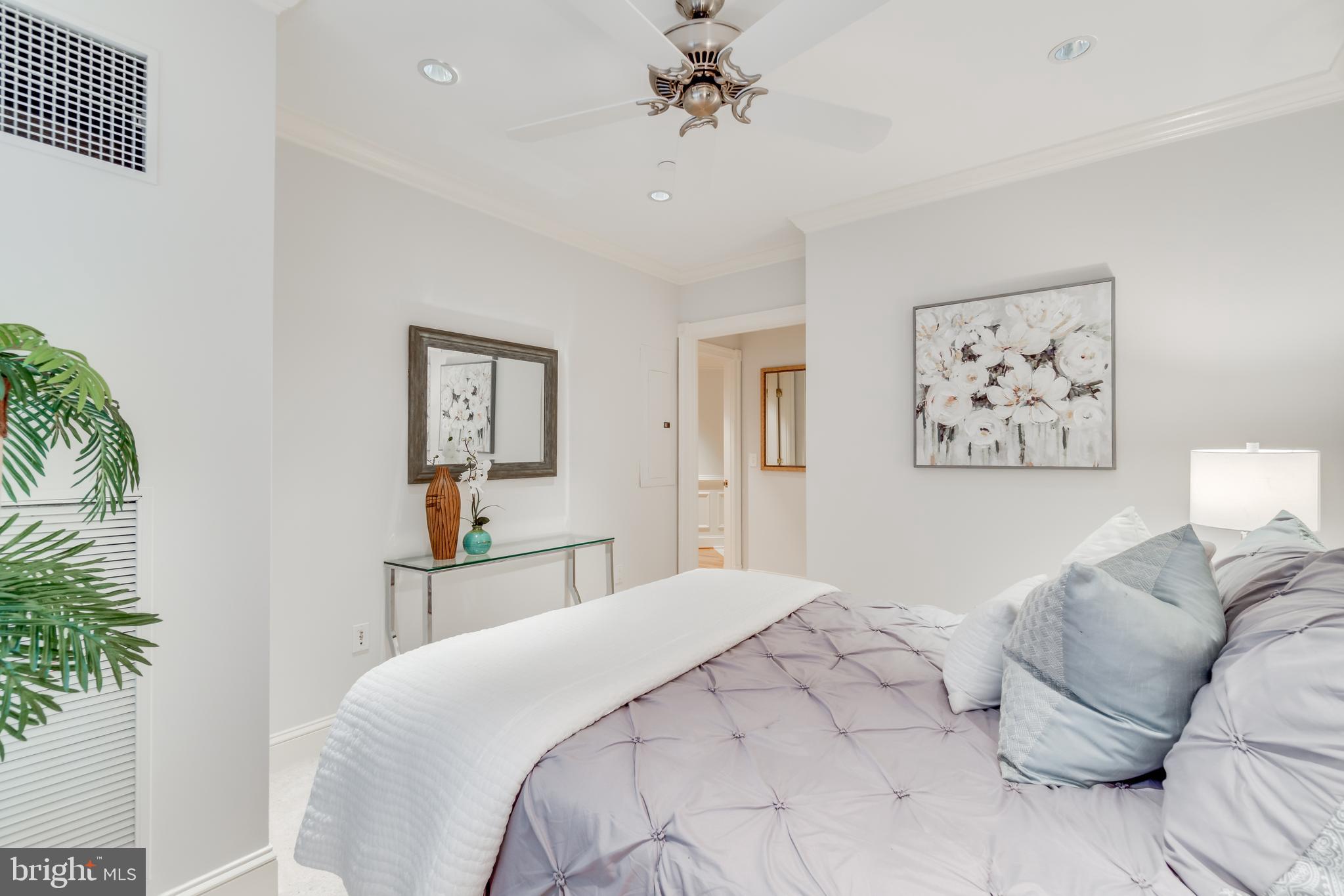 MEMORIAL PARK - Residential