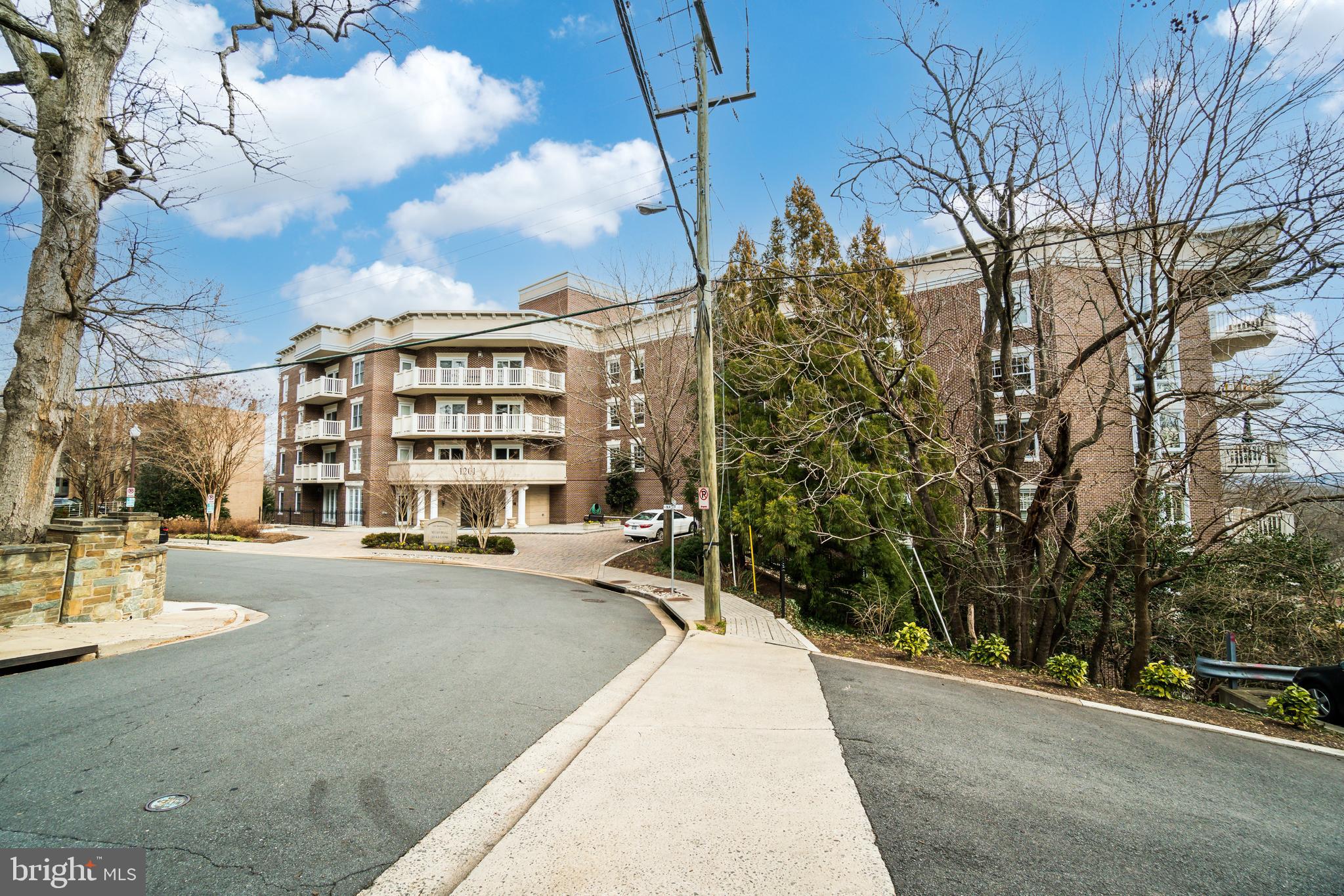 MEMORIAL PARK - Residential