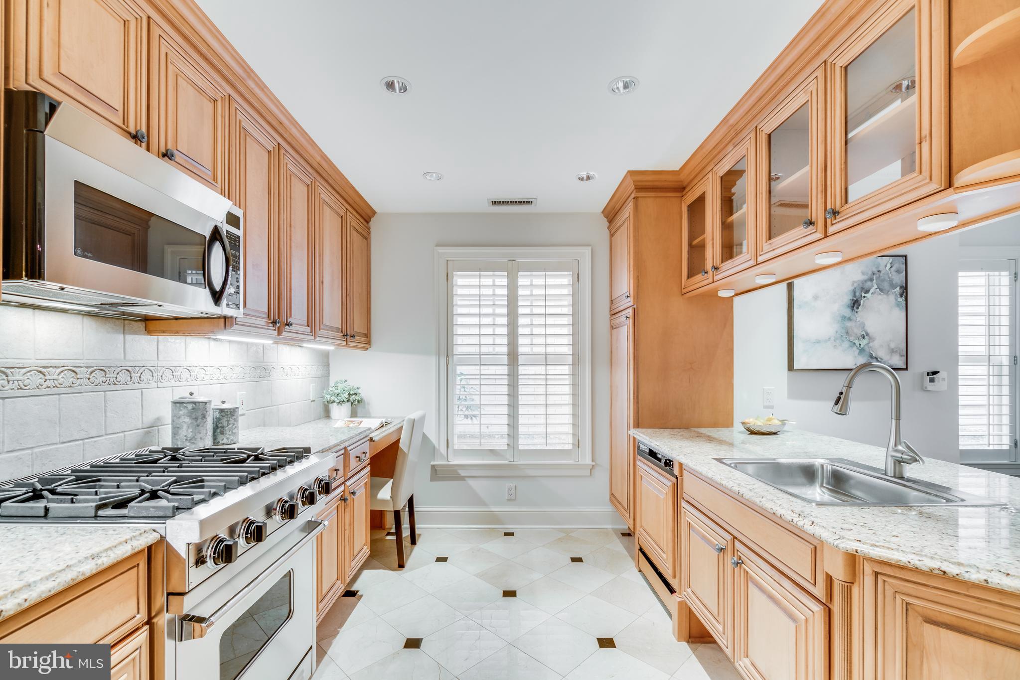 MEMORIAL PARK - Residential