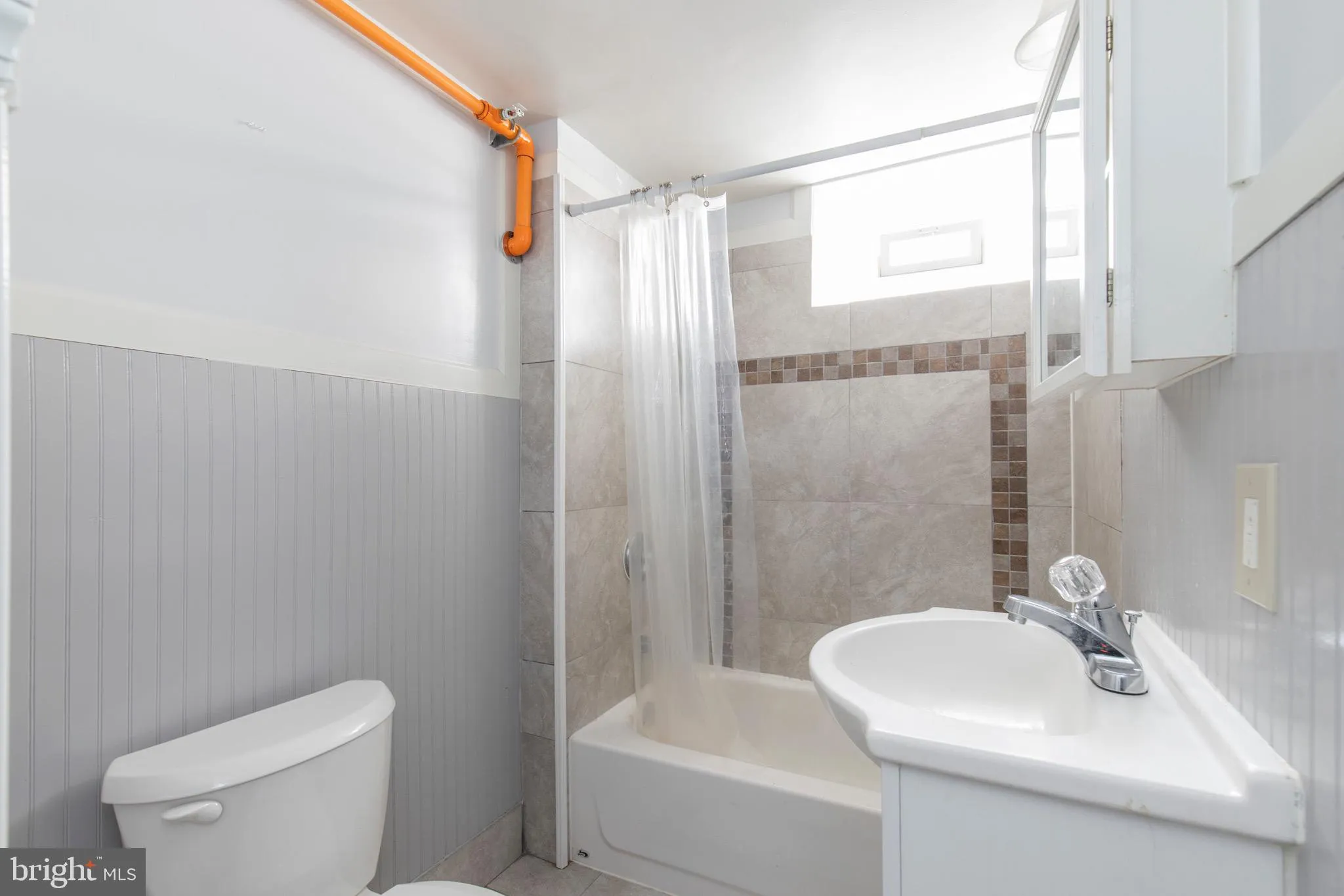 Philadelphia, Pennsylvania 19123, United States, 2 Bedrooms Bedrooms, ,1 BathroomBathrooms,Residential,Active,61251