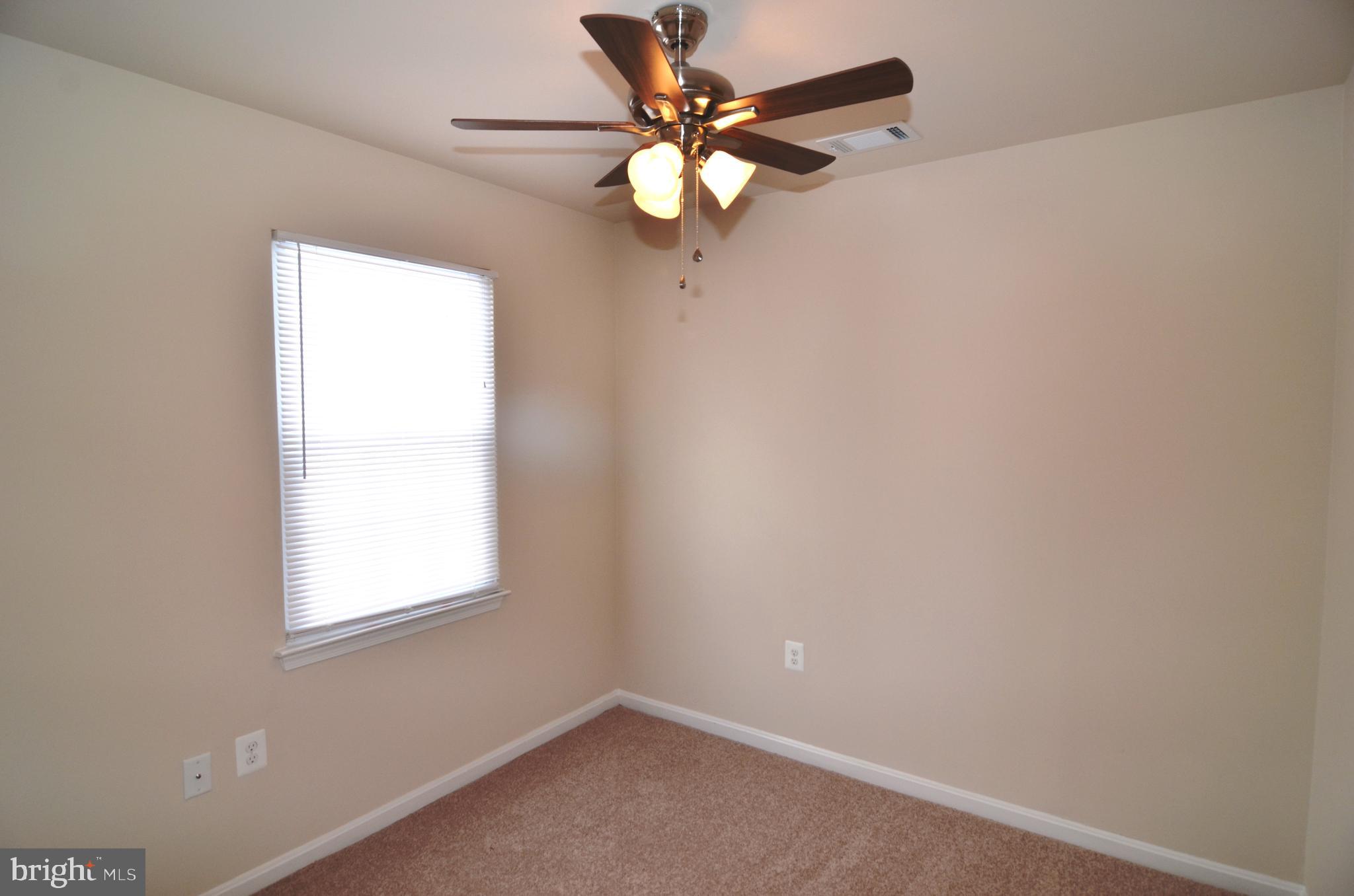 HUNTINGTON NEIGHBORHOOD - Residential Lease