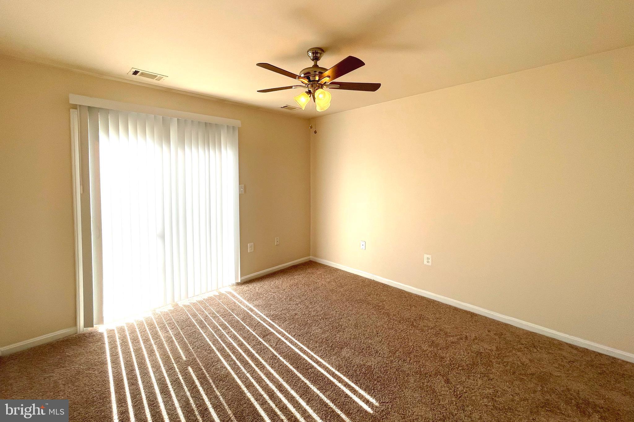 HUNTINGTON NEIGHBORHOOD - Residential Lease