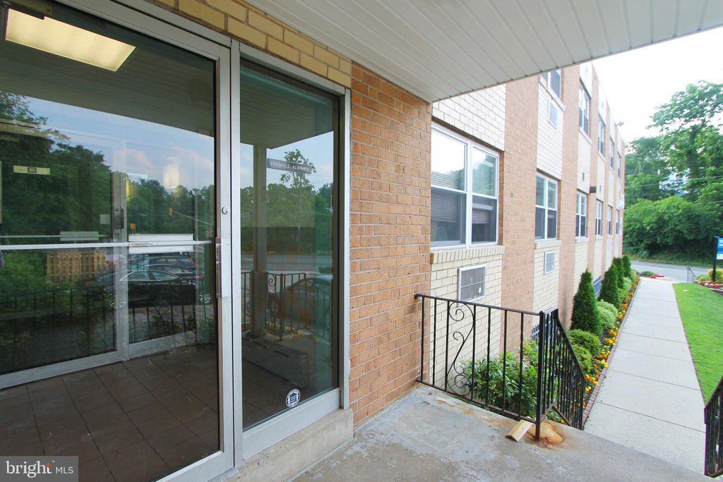 Photo of 700 W Walnut Lane #104, PHILADELPHIA, PA 19144 (MLS # PAPH2553082)