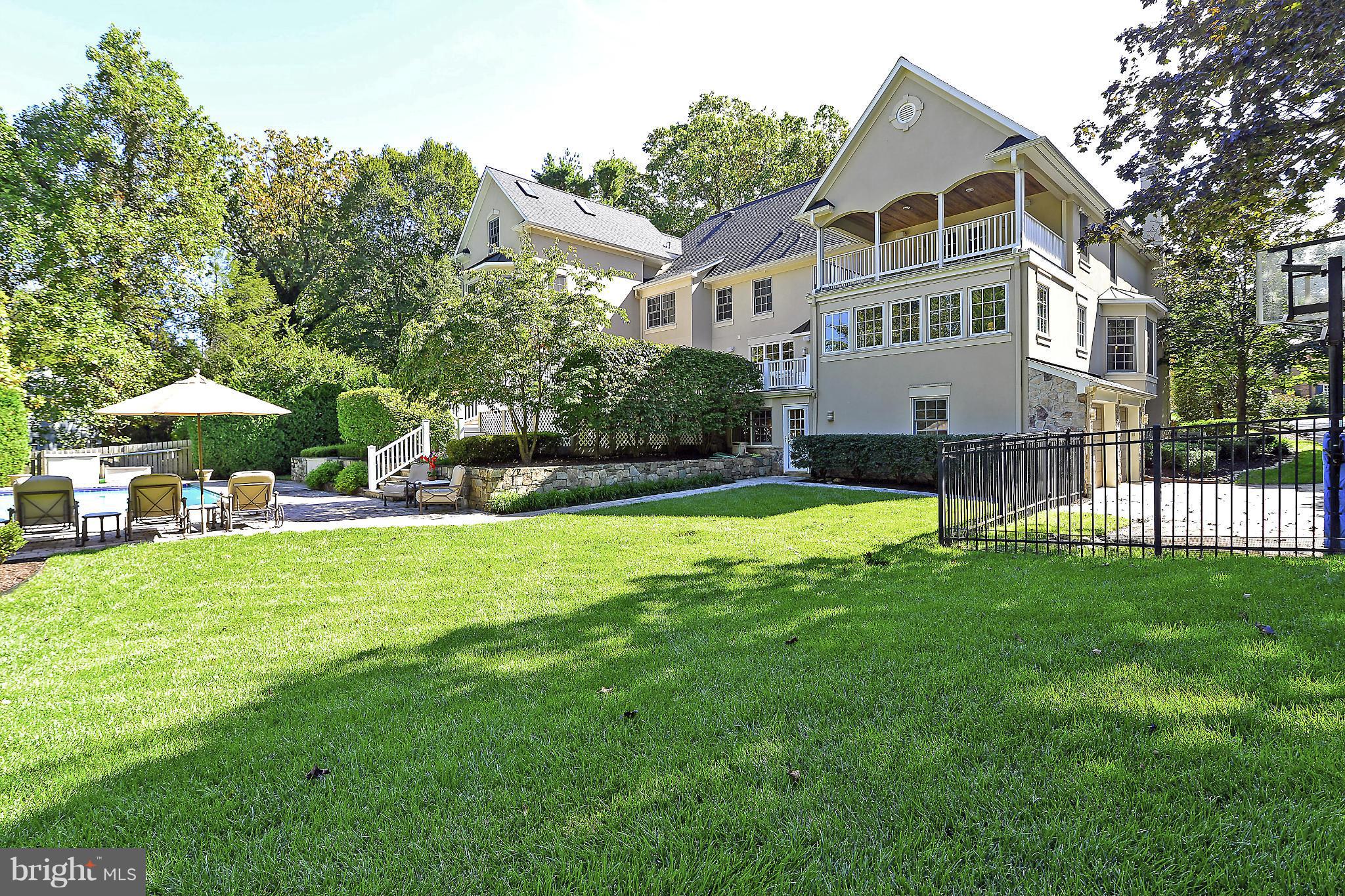 BURNING TREE - Residential