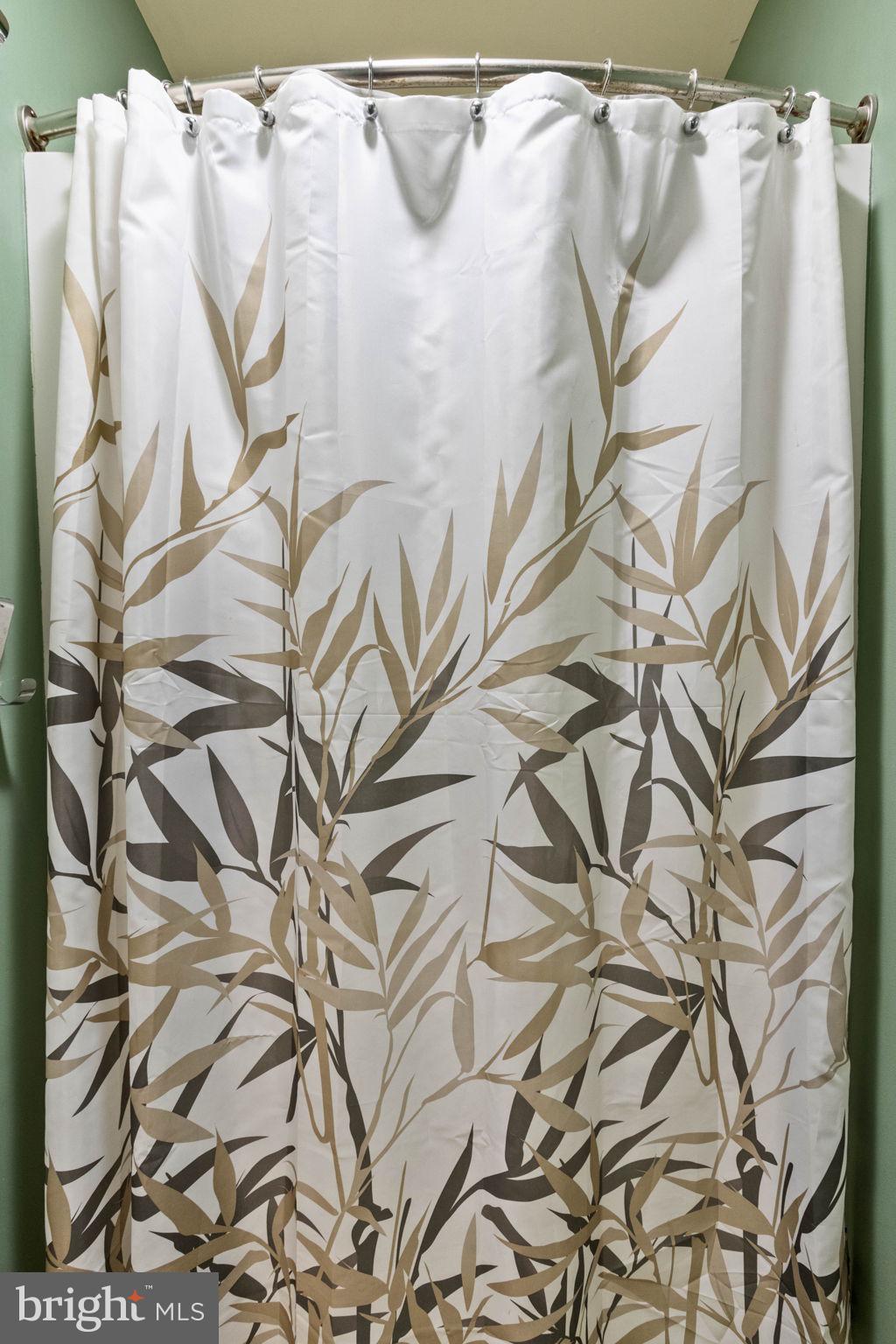 PRESIDENTIAL LAKES - Residential