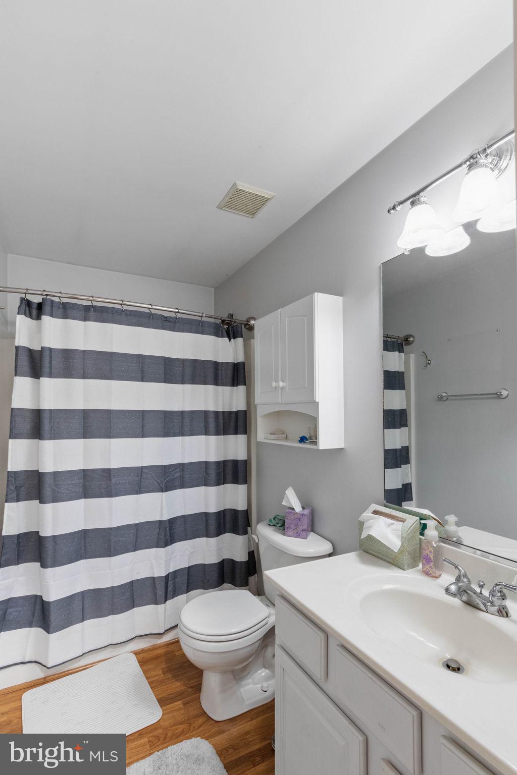 PRESIDENTIAL LAKES - Residential