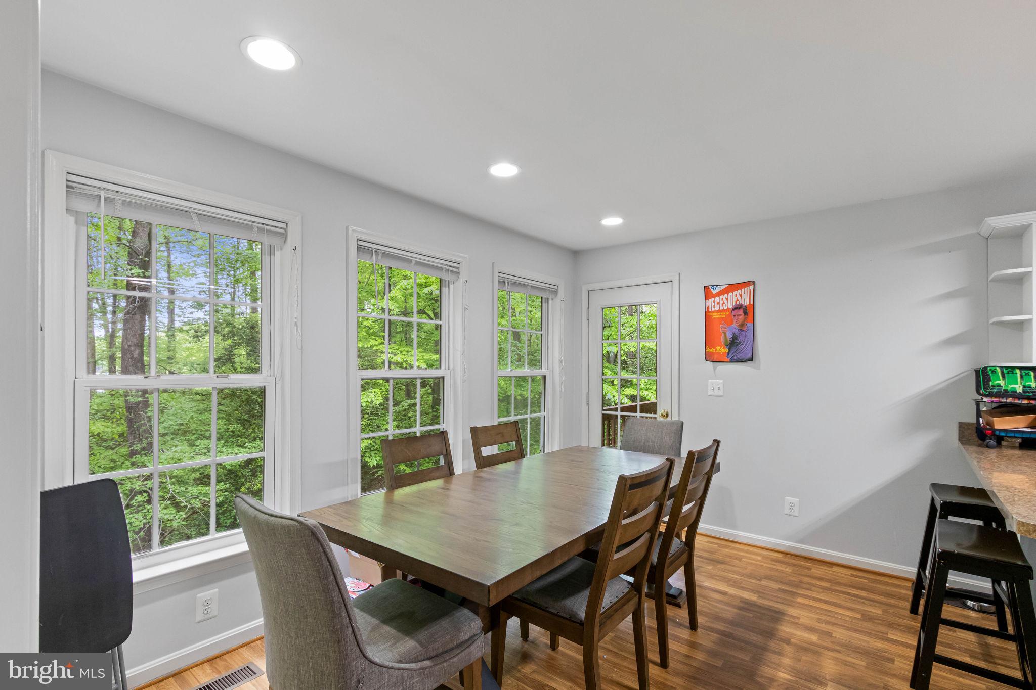 PRESIDENTIAL LAKES - Residential