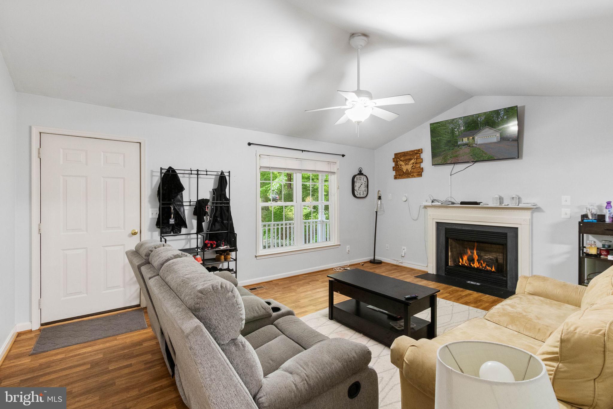 PRESIDENTIAL LAKES - Residential