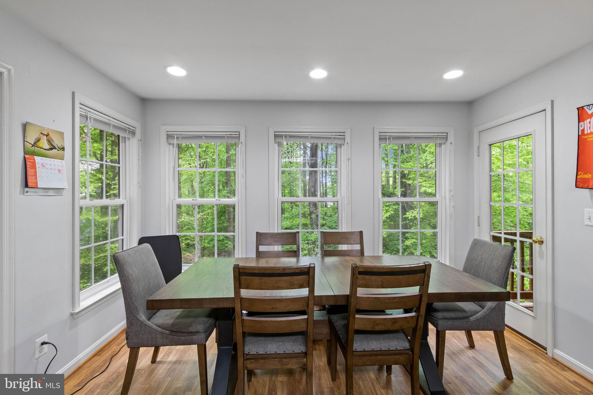 PRESIDENTIAL LAKES - Residential