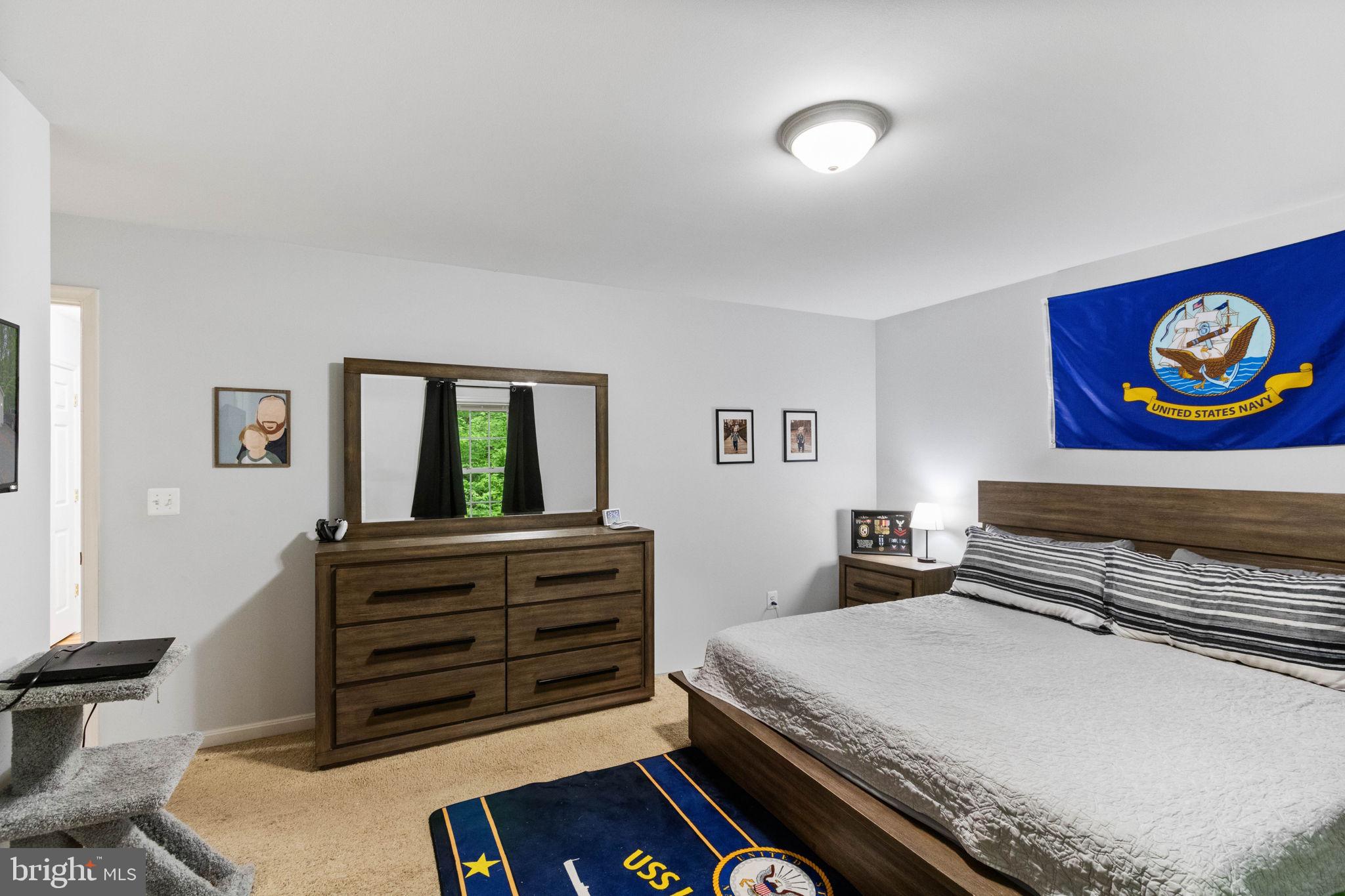 PRESIDENTIAL LAKES - Residential