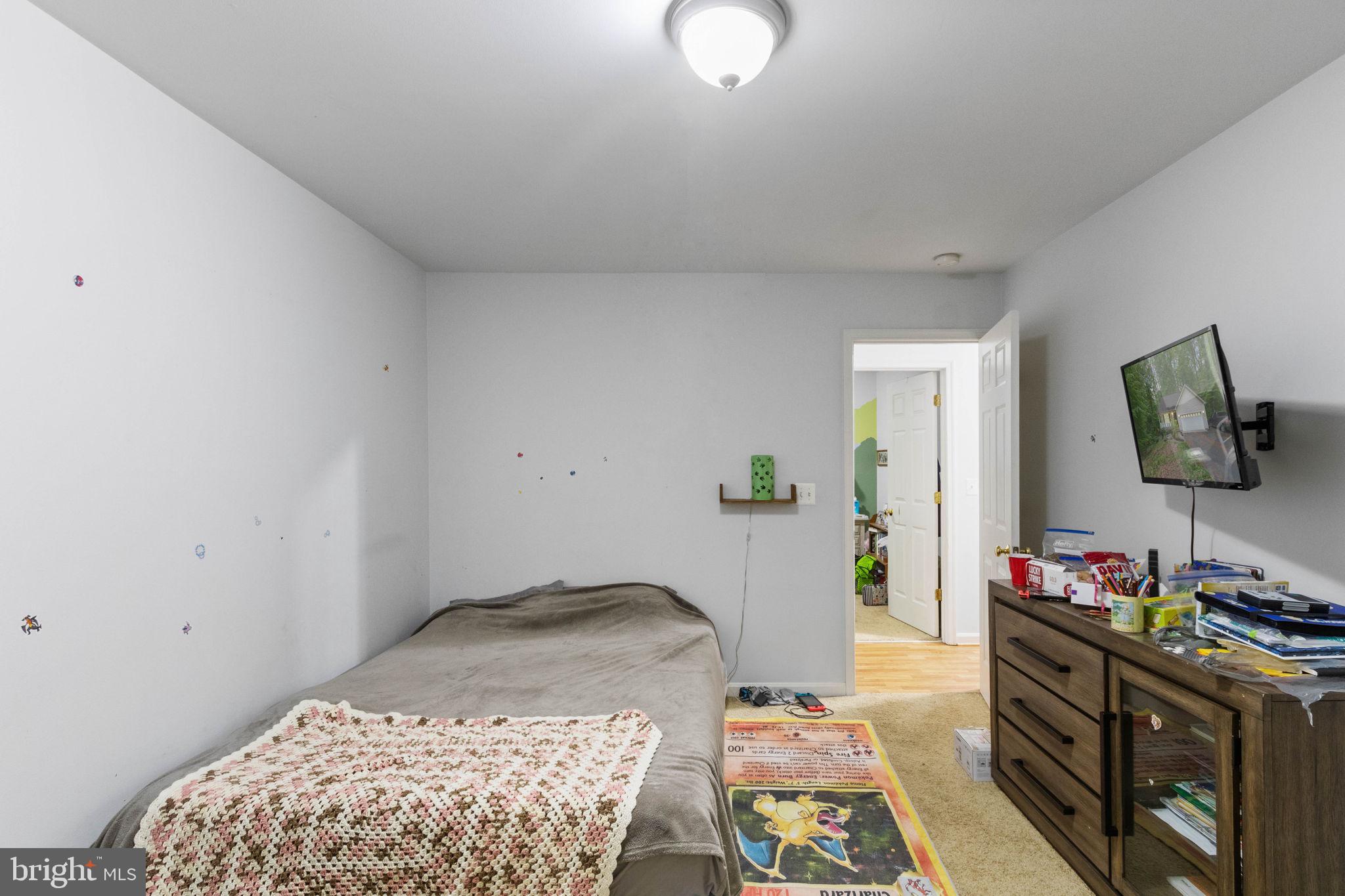 PRESIDENTIAL LAKES - Residential