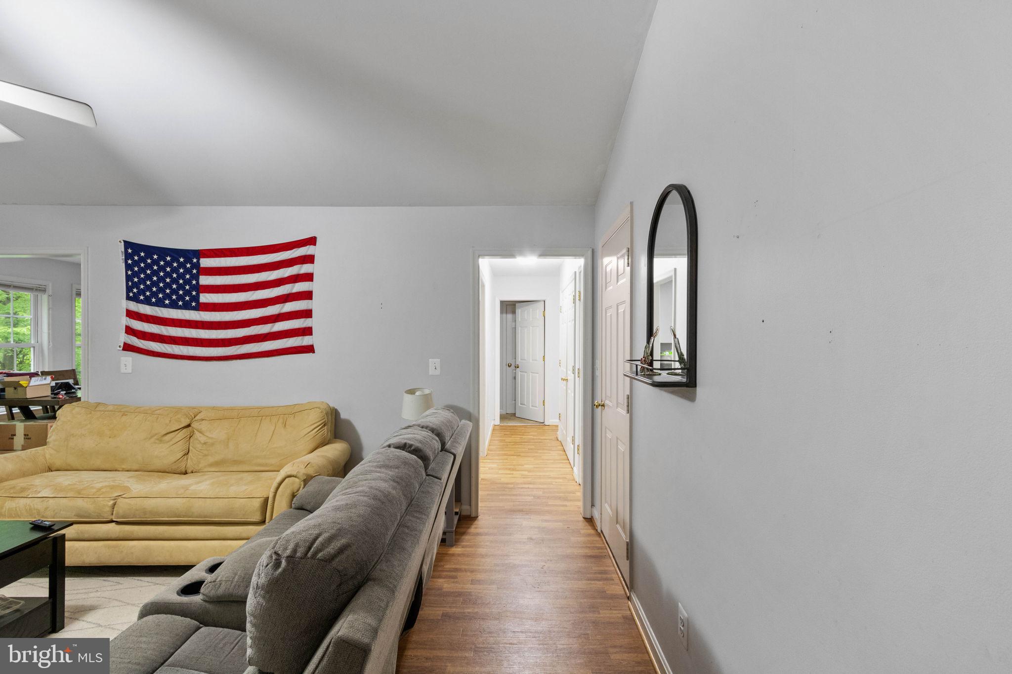 PRESIDENTIAL LAKES - Residential