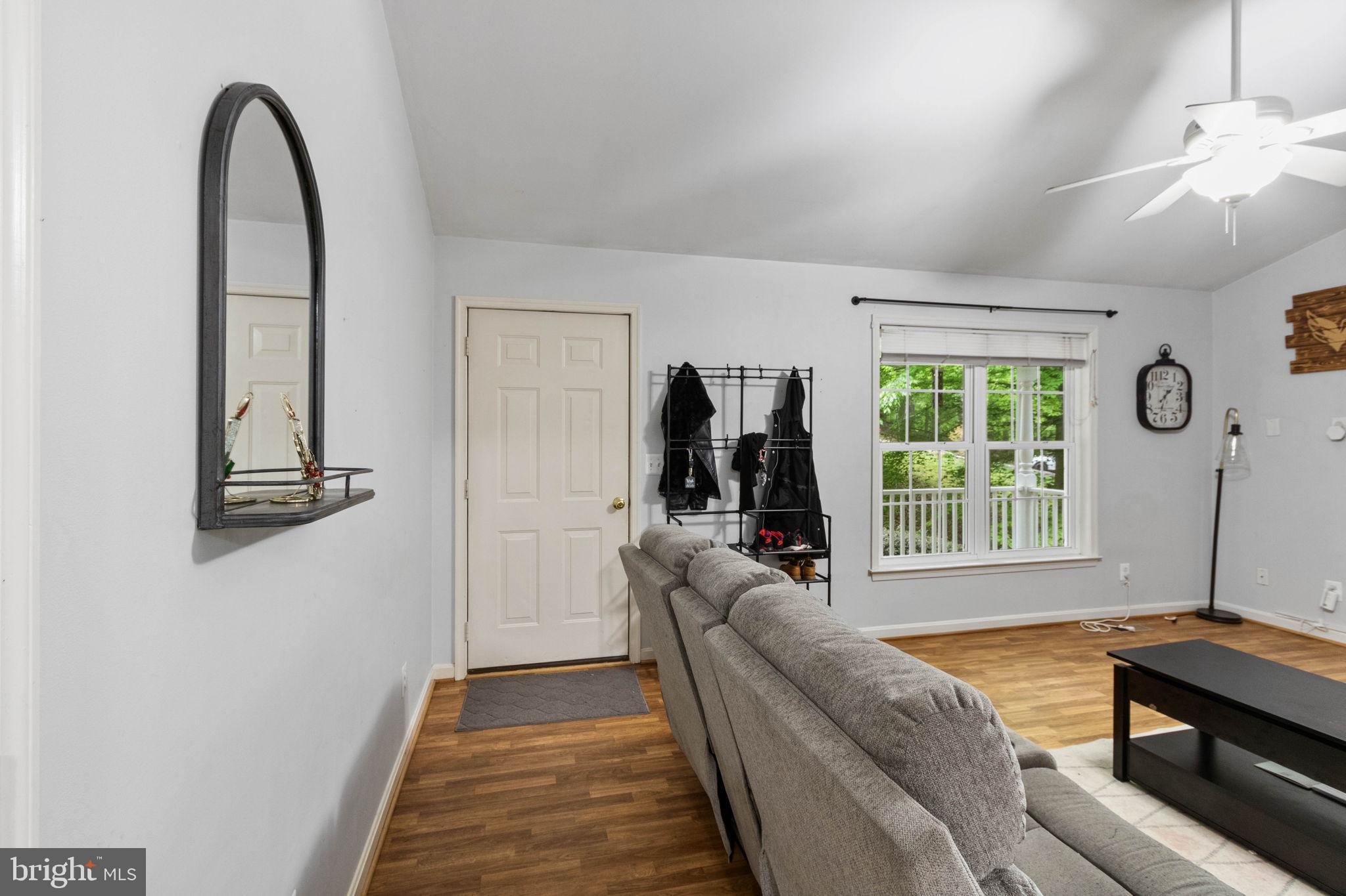 PRESIDENTIAL LAKES - Residential