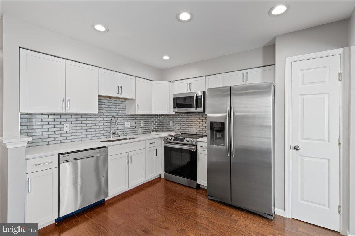 SOUTHLAKE AT MONTCLAIR - Residential